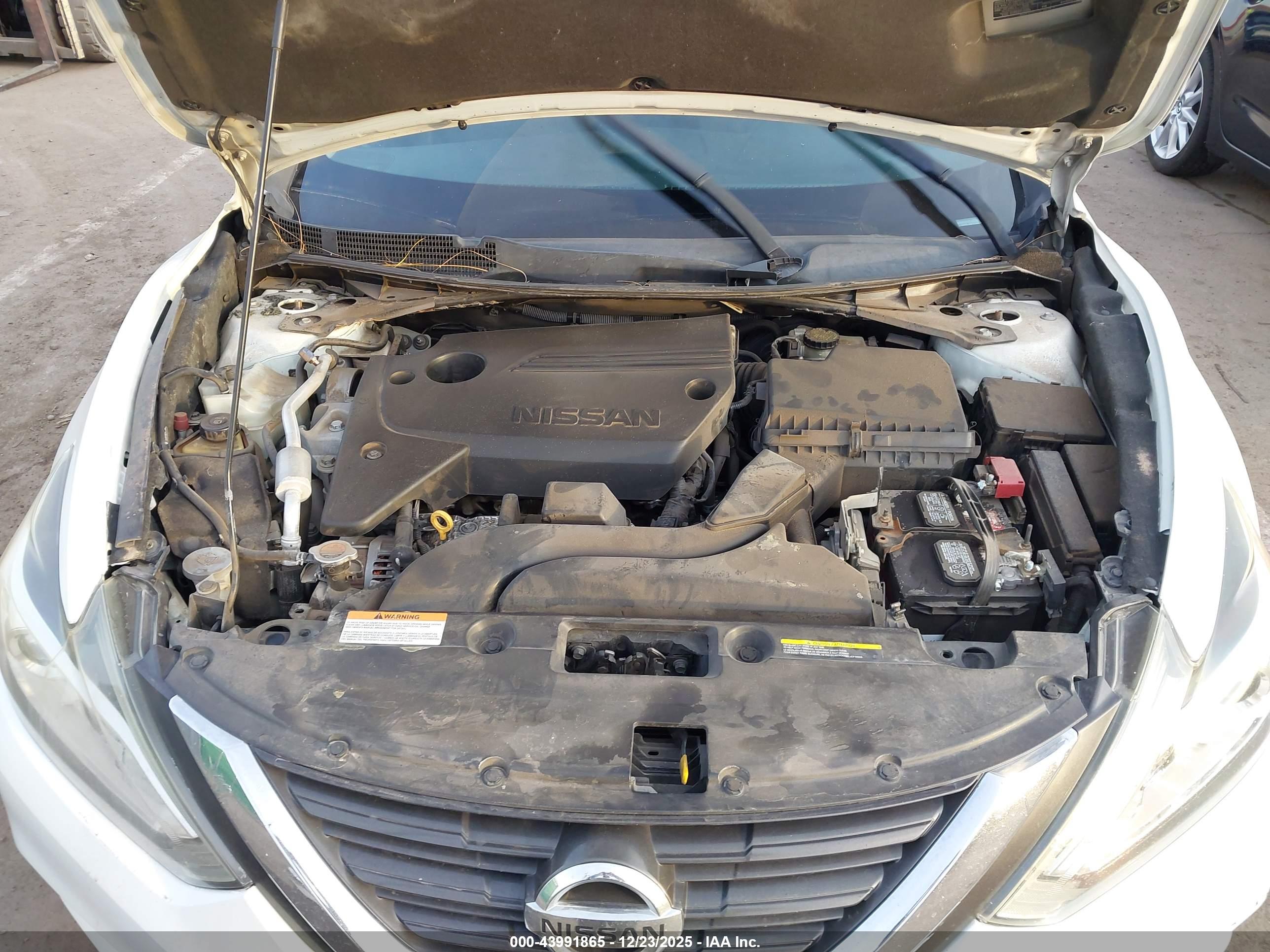 NISSAN ALTIMA image 10