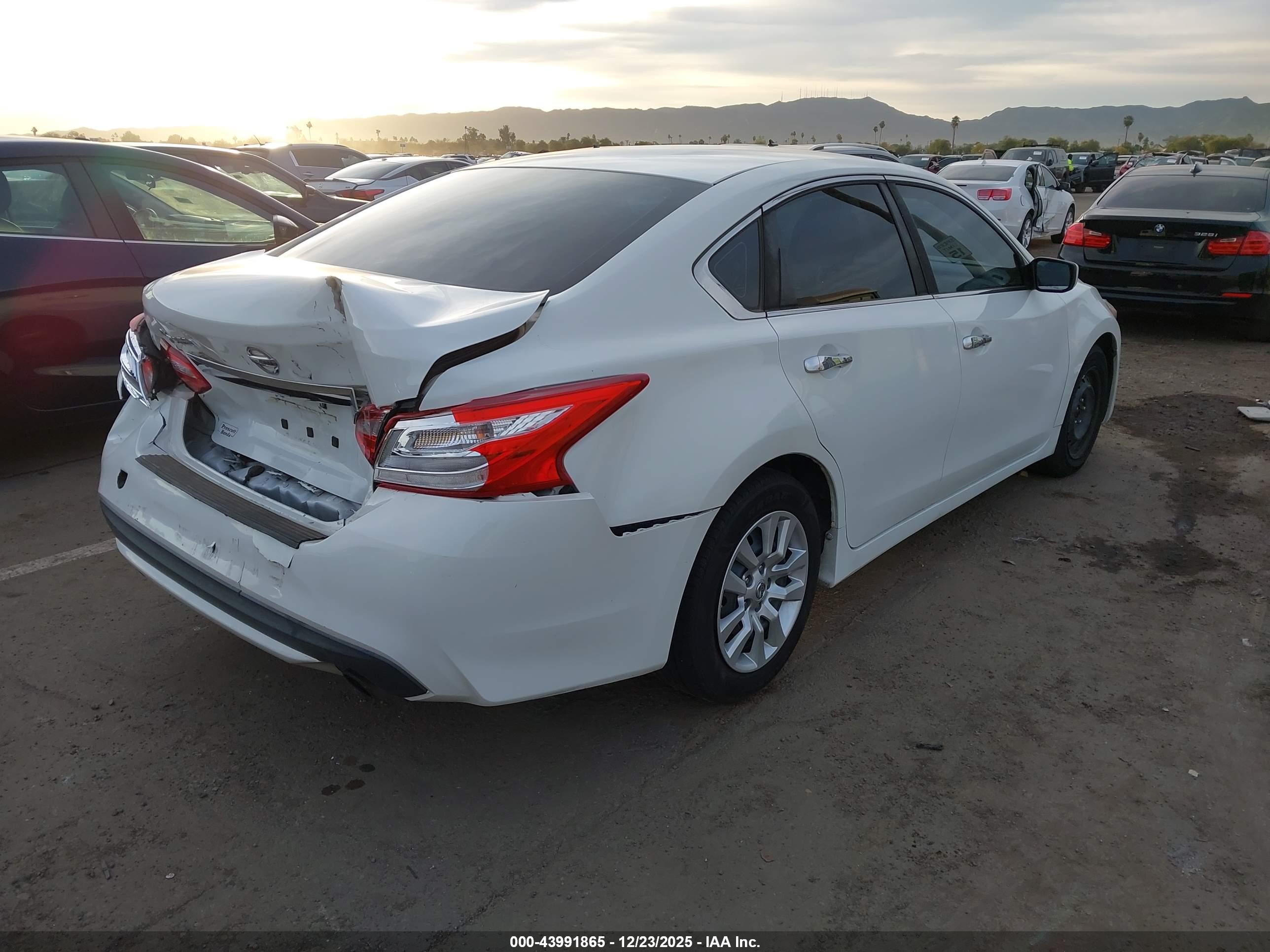 NISSAN ALTIMA image 4