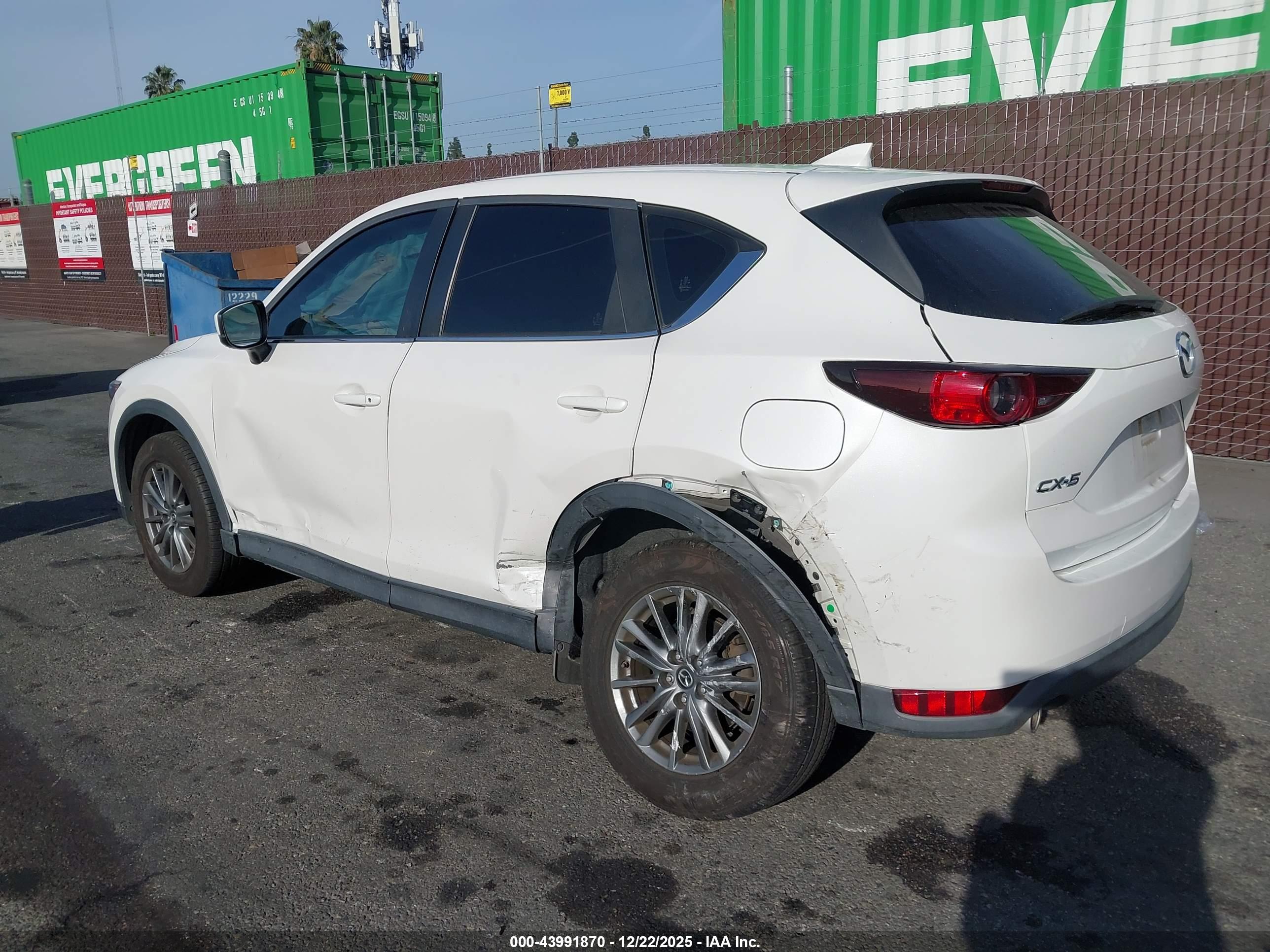 MAZDA CX-5 image 3