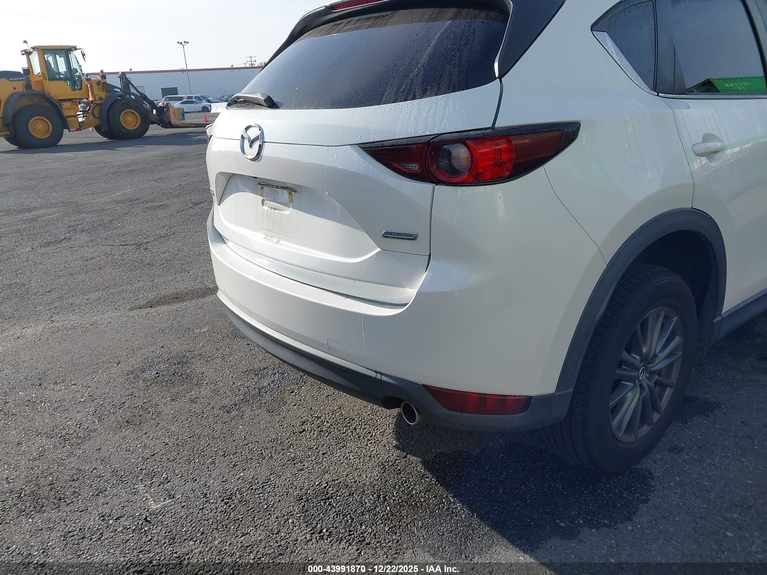 MAZDA CX-5 image 4