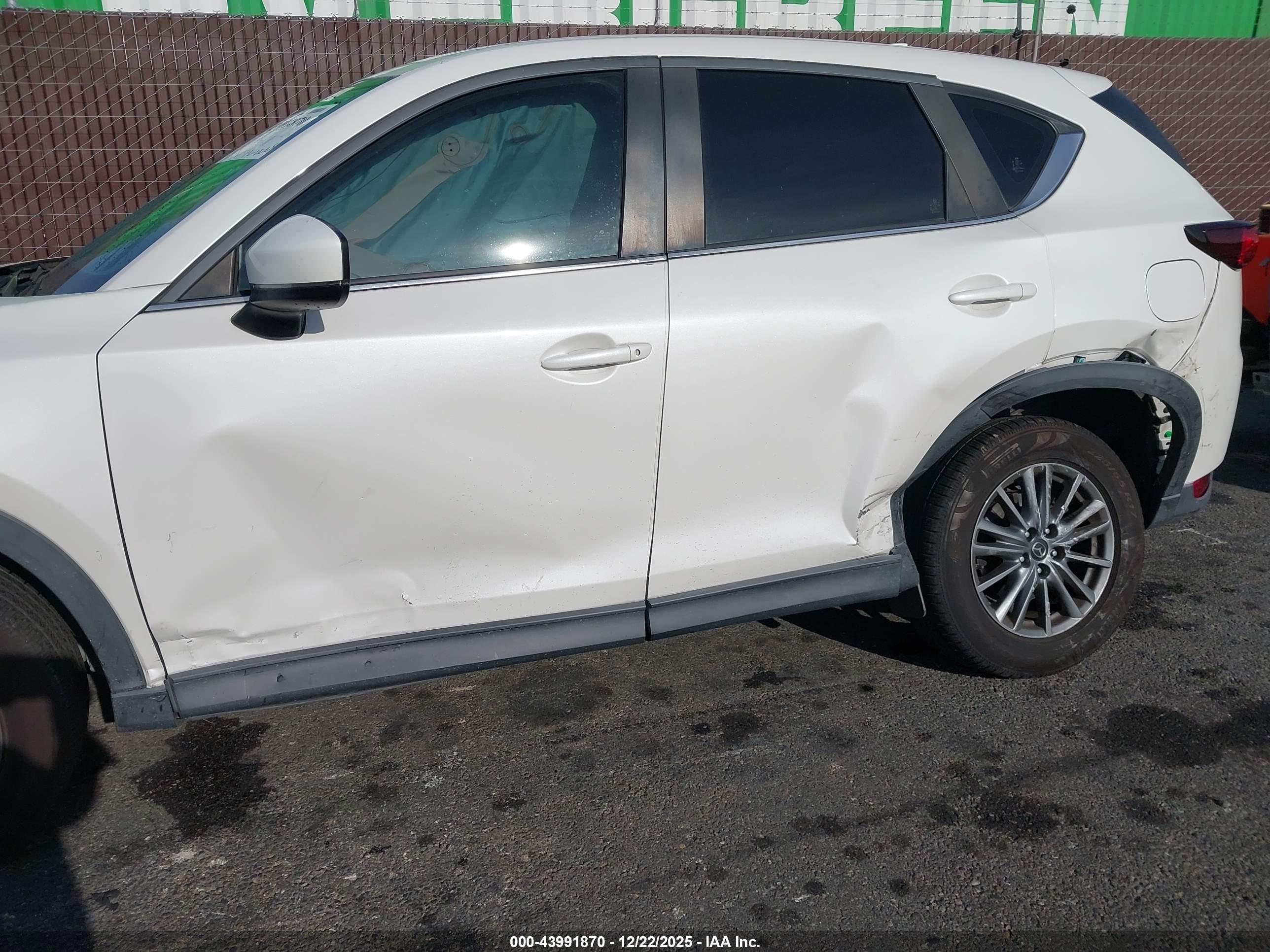 MAZDA CX-5 image 6