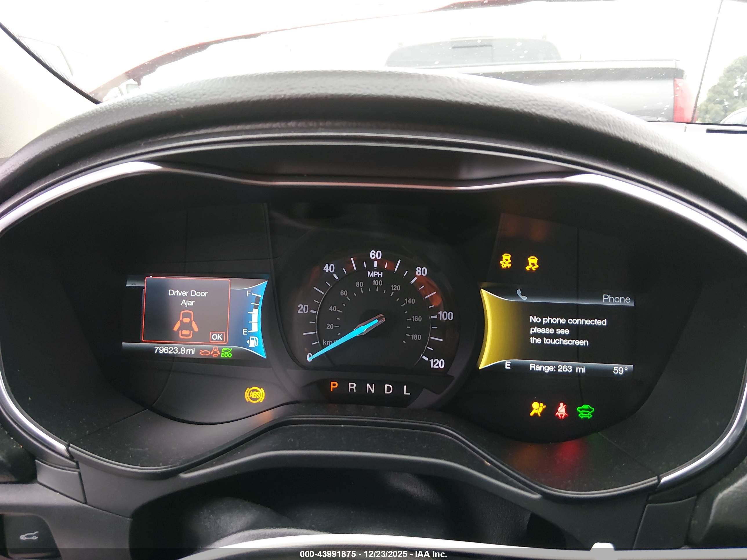 FORD FUSION image 7