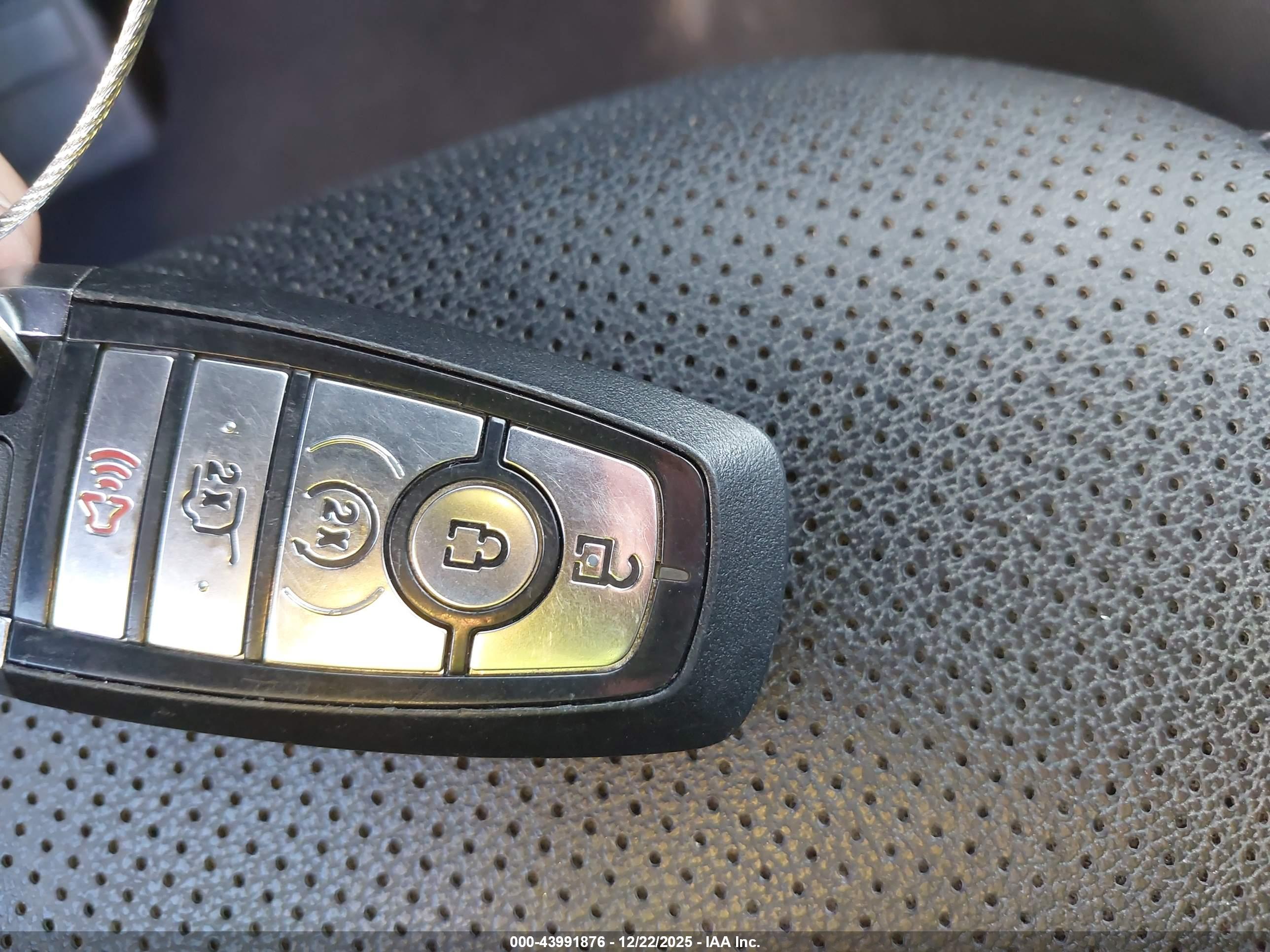 FORD ESCAPE image 11