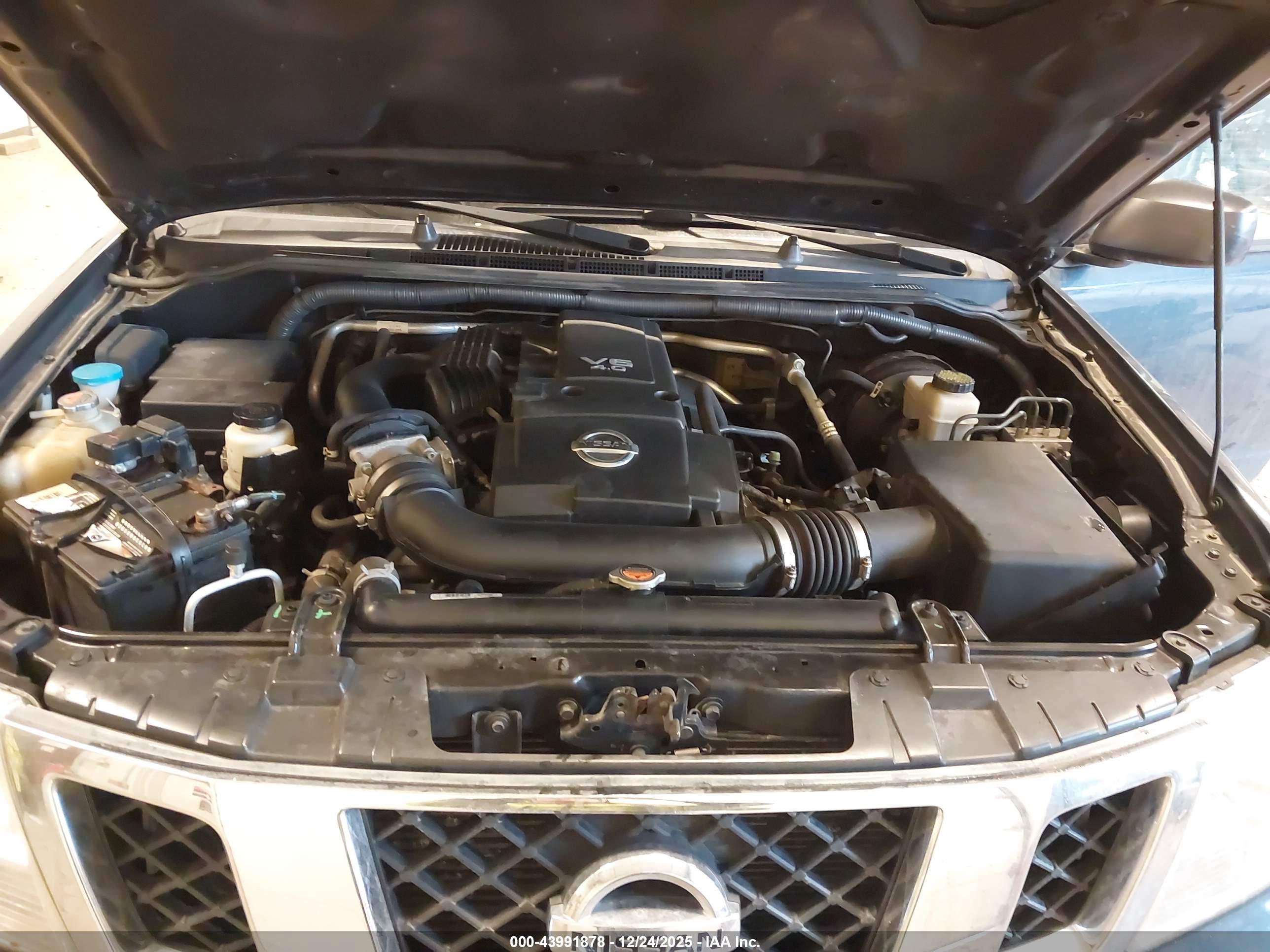 NISSAN FRONTIER image 10