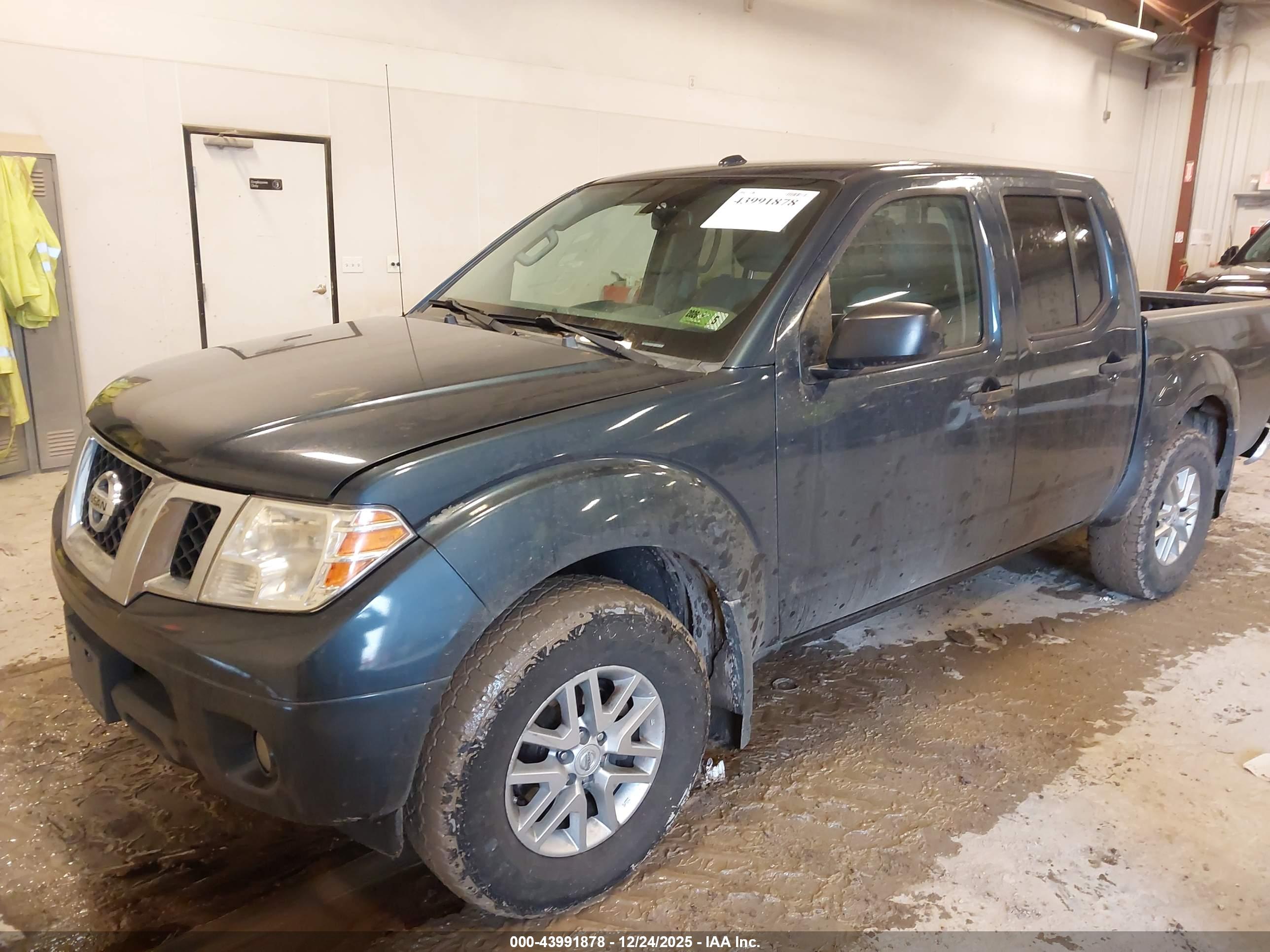 NISSAN FRONTIER image 2