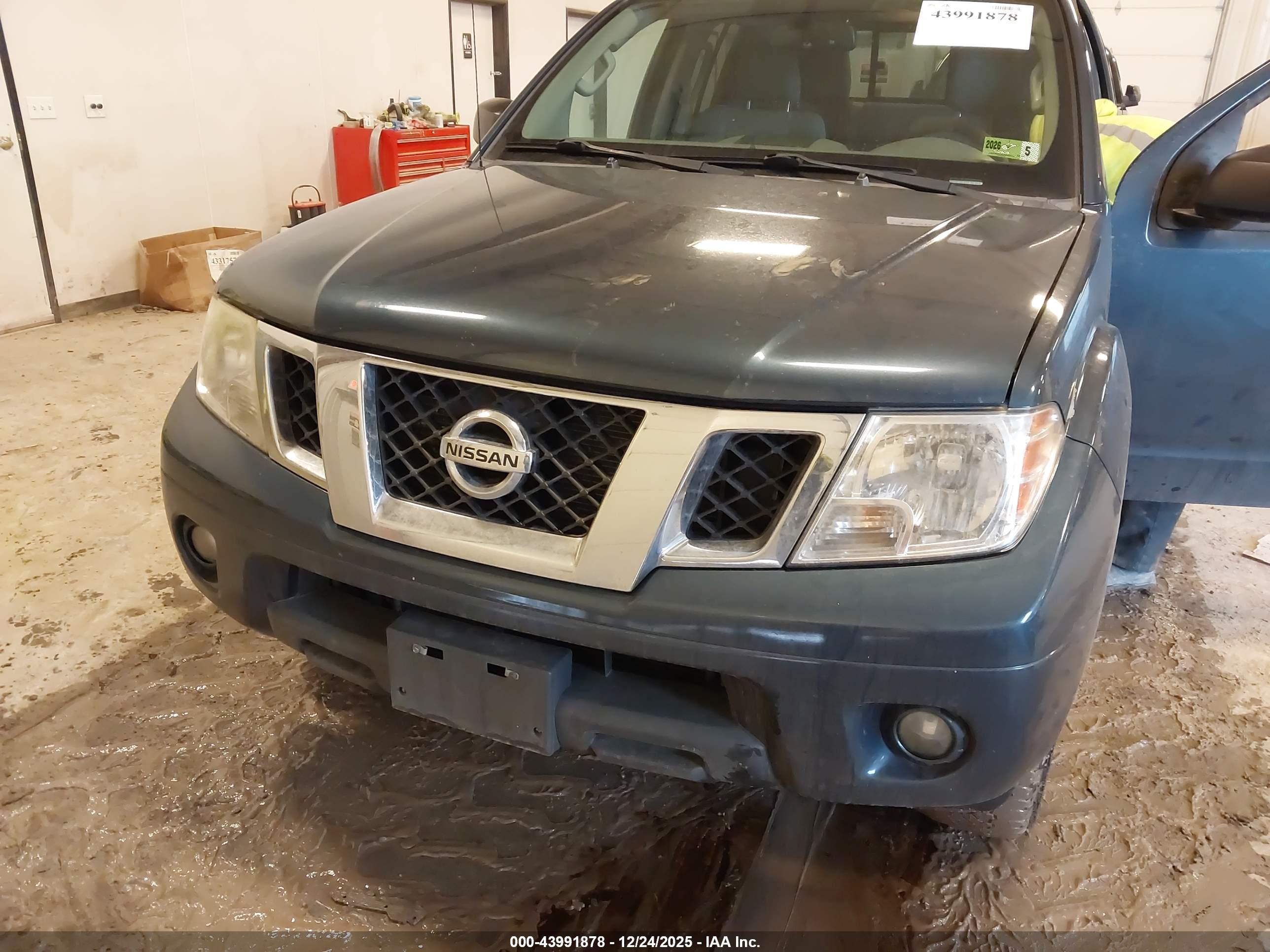 NISSAN FRONTIER image 6