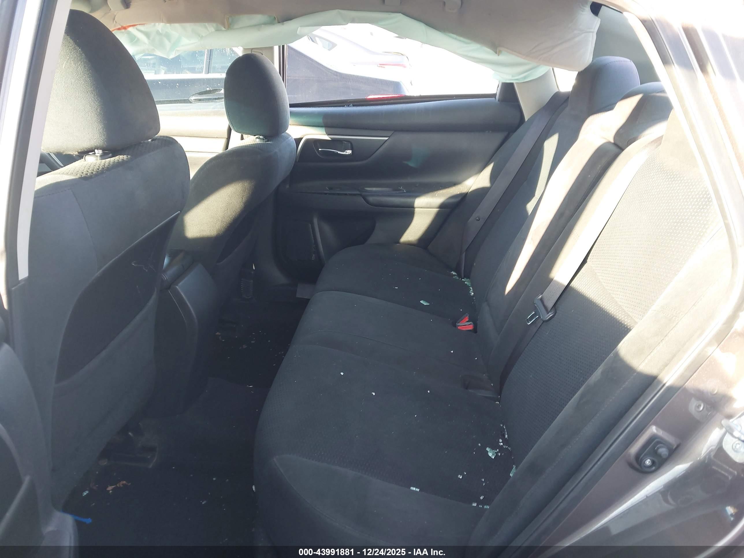 NISSAN ALTIMA image 8