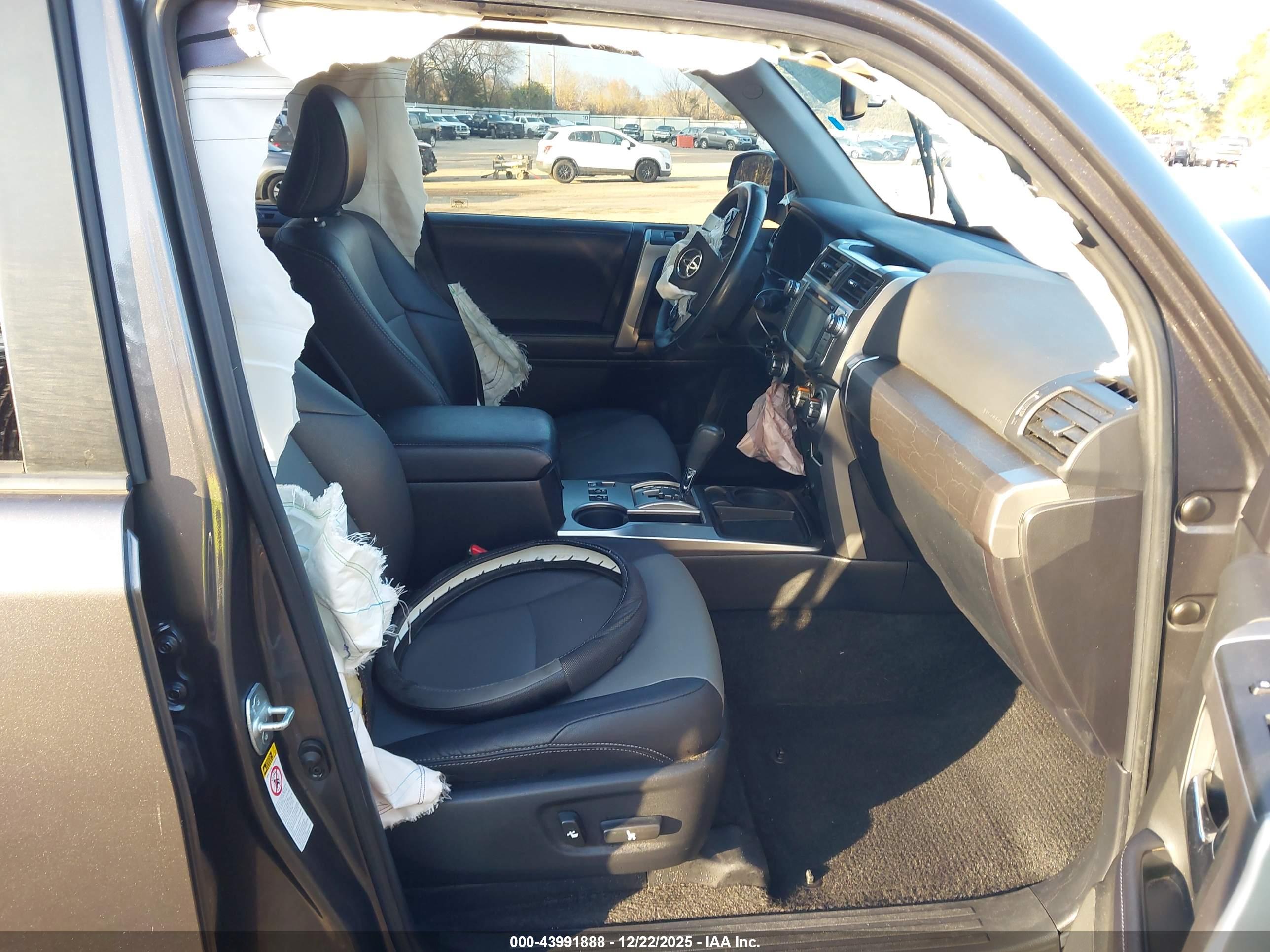 TOYOTA 4RUNNER image 5