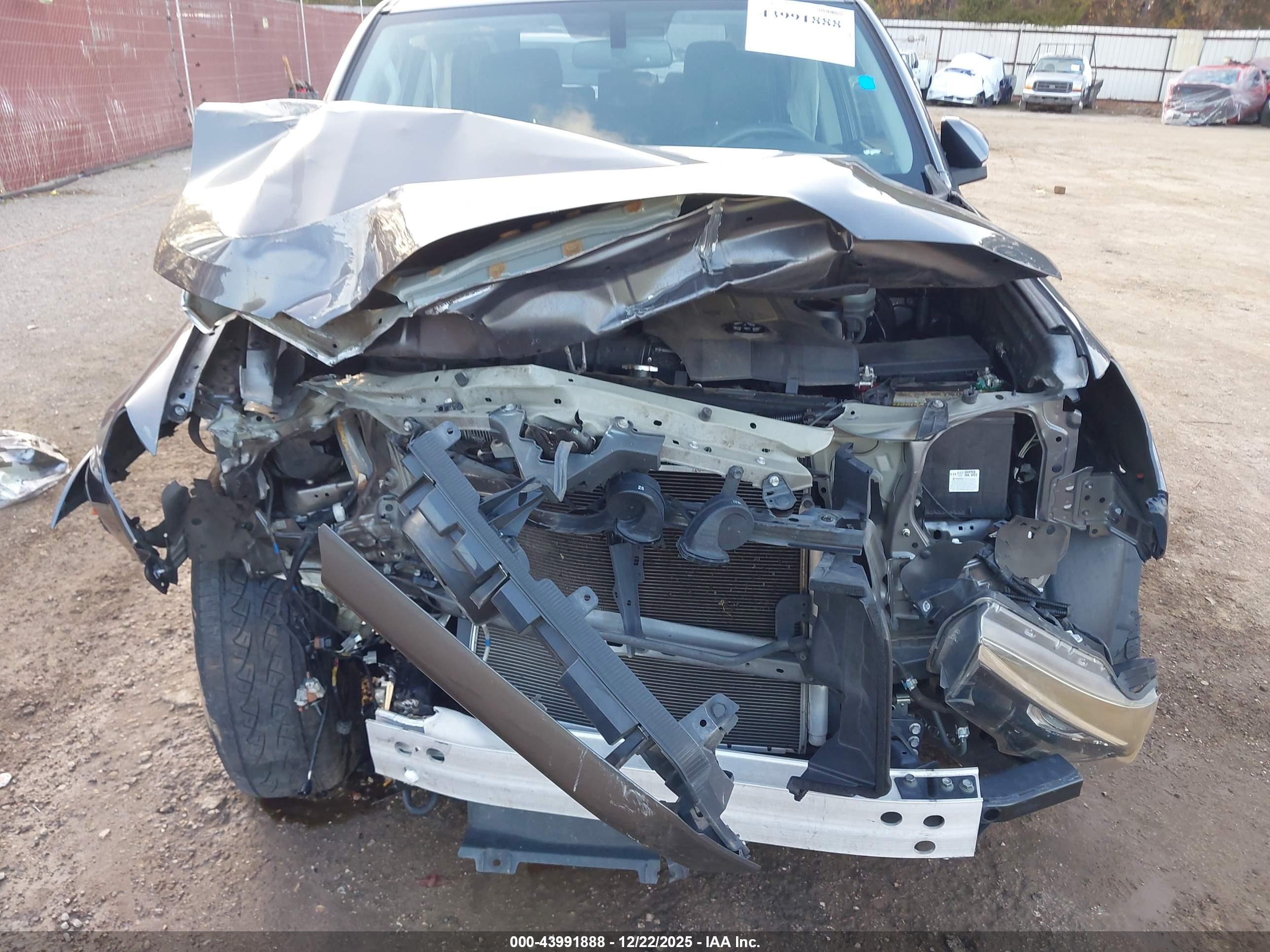 TOYOTA 4RUNNER image 6