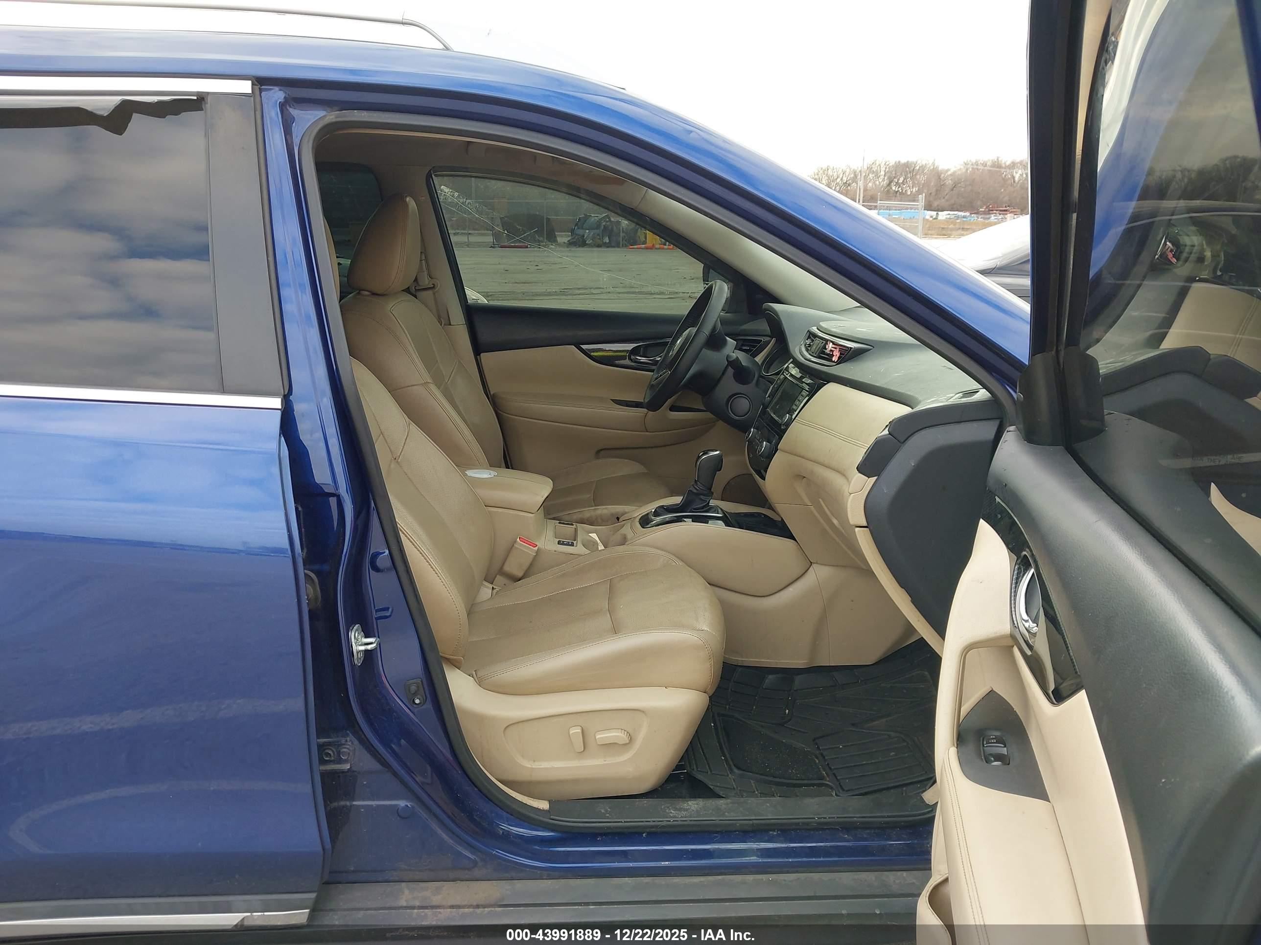 NISSAN ROGUE image 5
