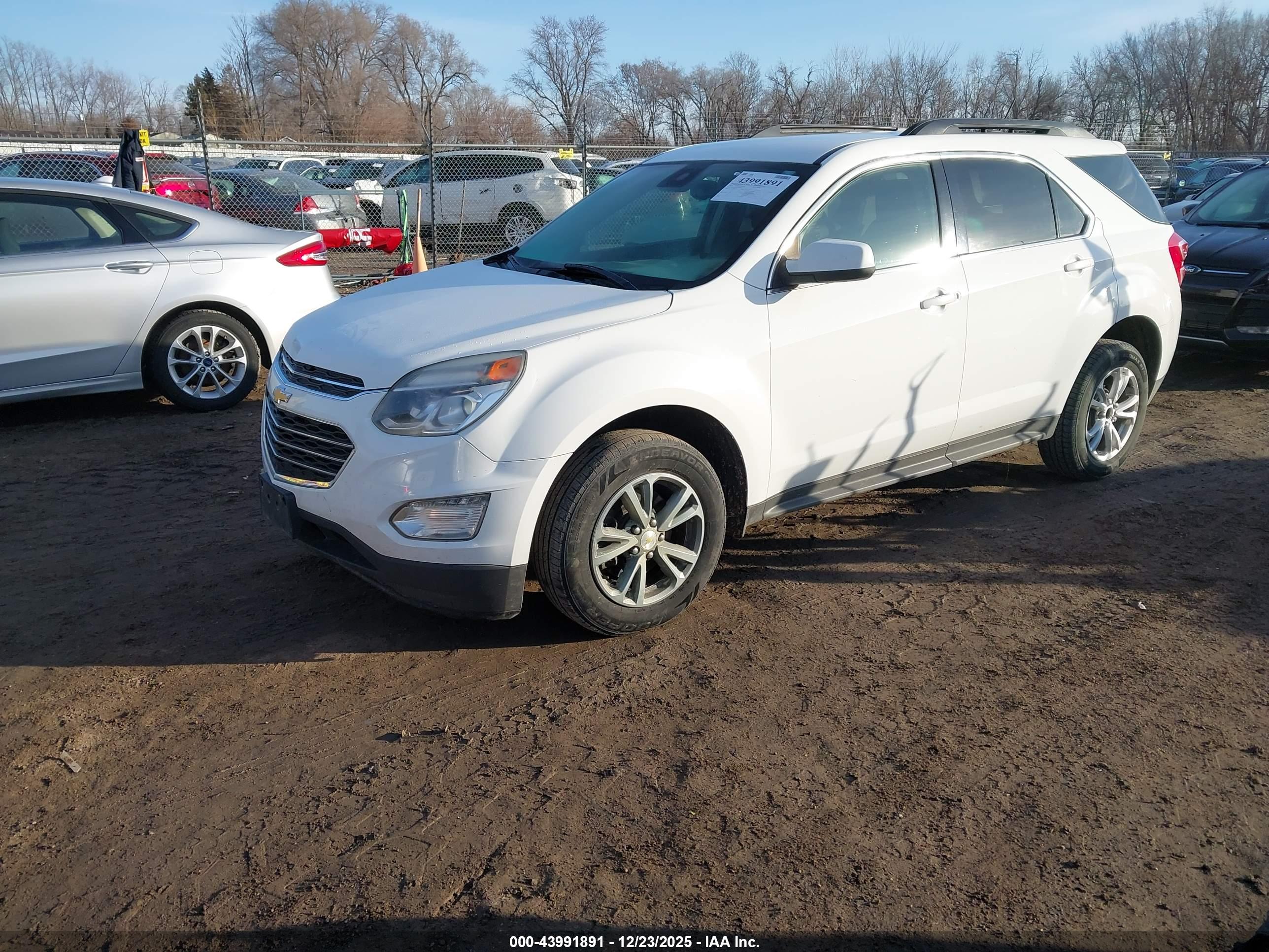 CHEVROLET EQUINOX image 2