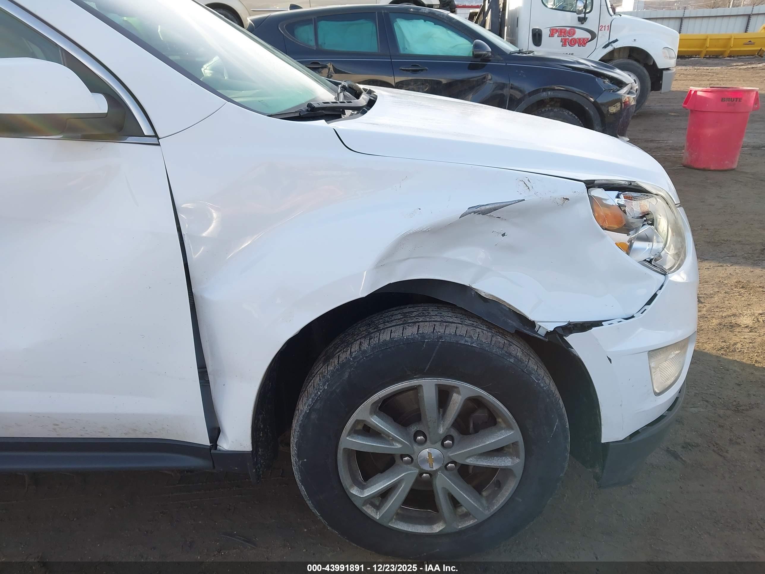 CHEVROLET EQUINOX image 6