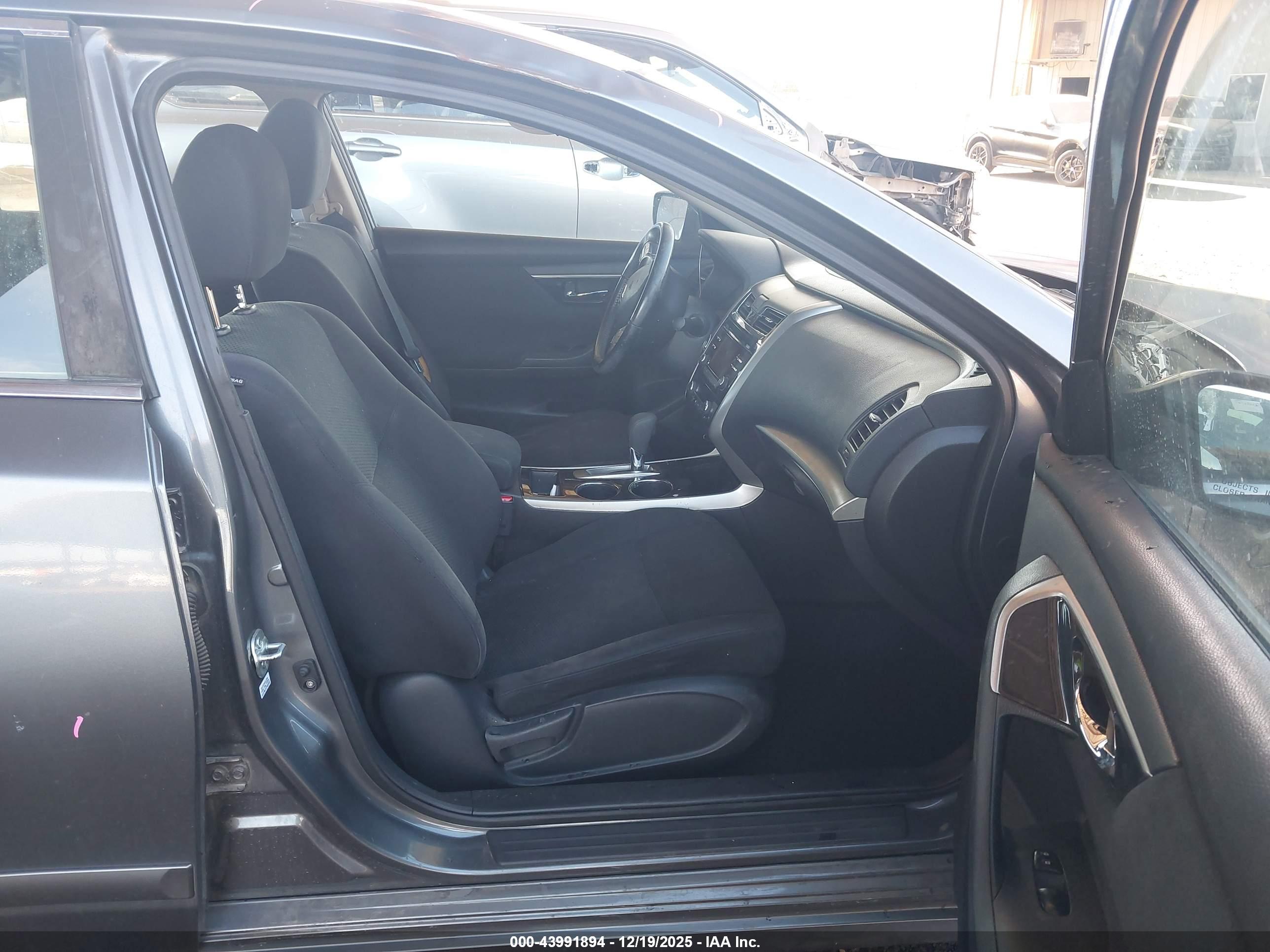 NISSAN ALTIMA image 5