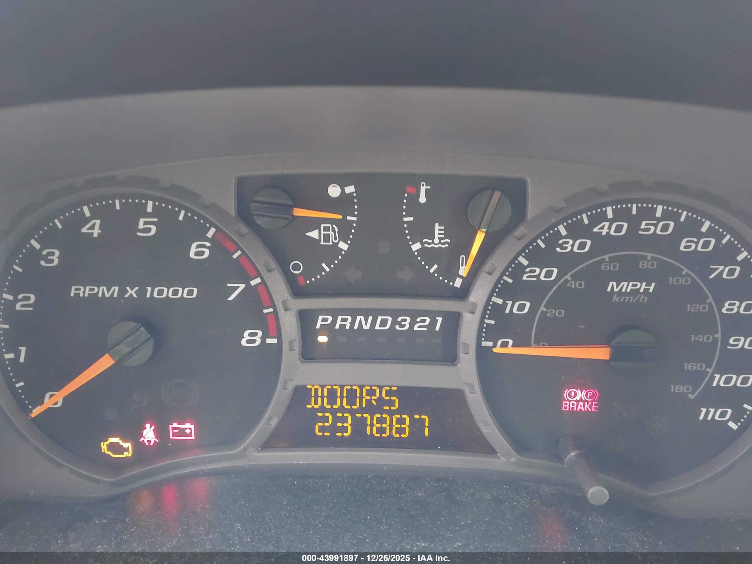 CHEVROLET COLORADO image 7