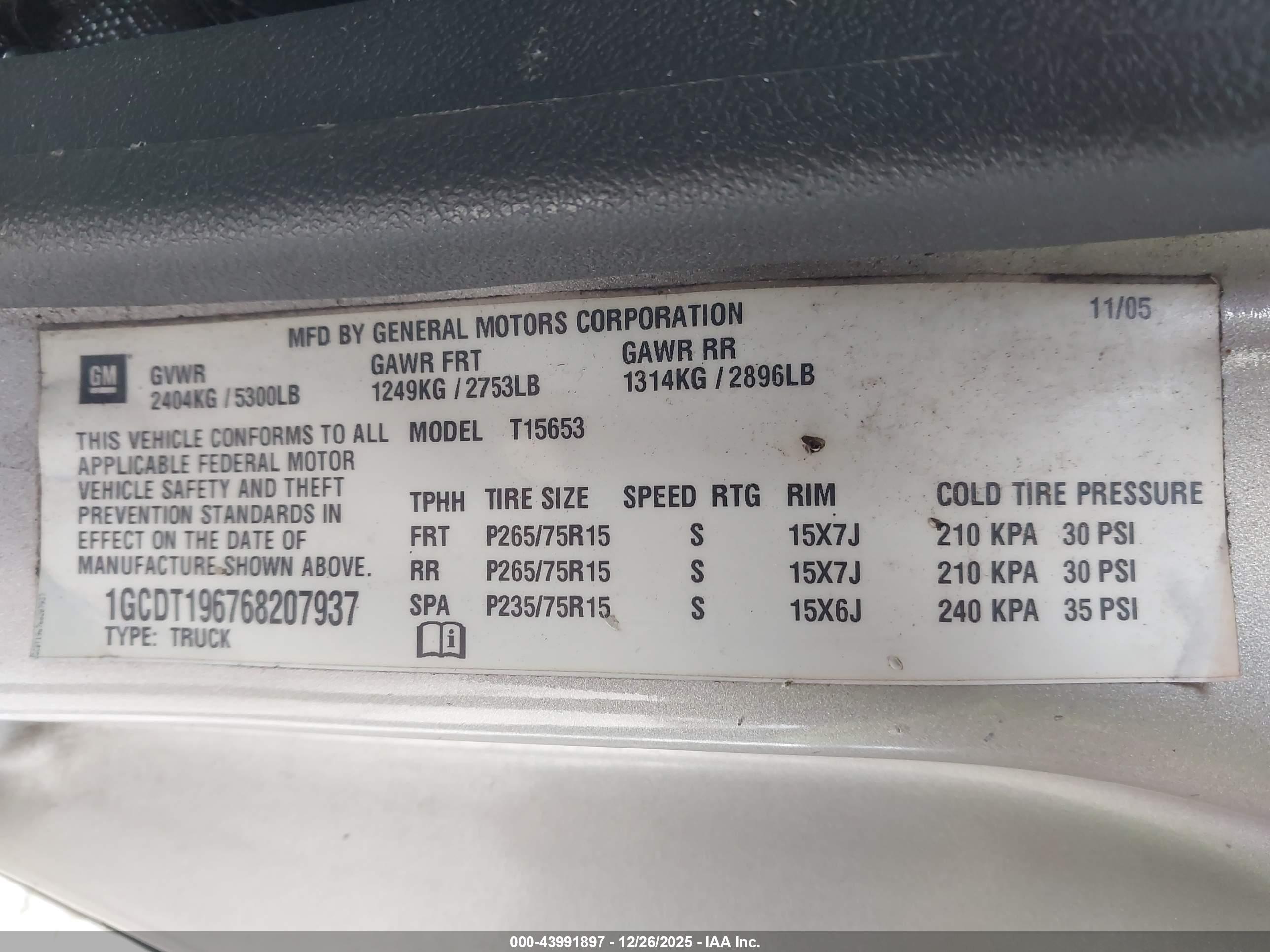 CHEVROLET COLORADO image 9