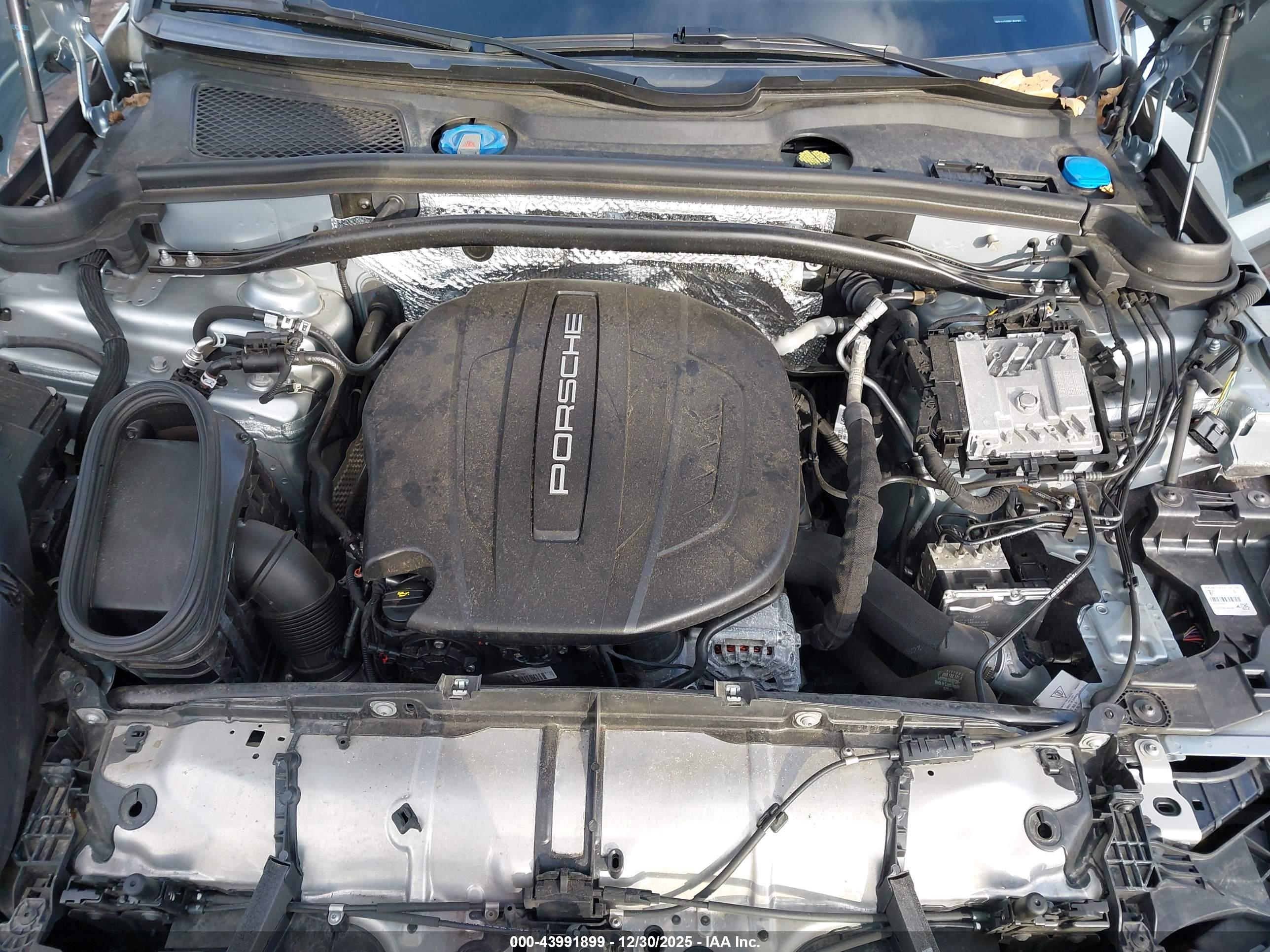 PORSCHE MACAN image 10