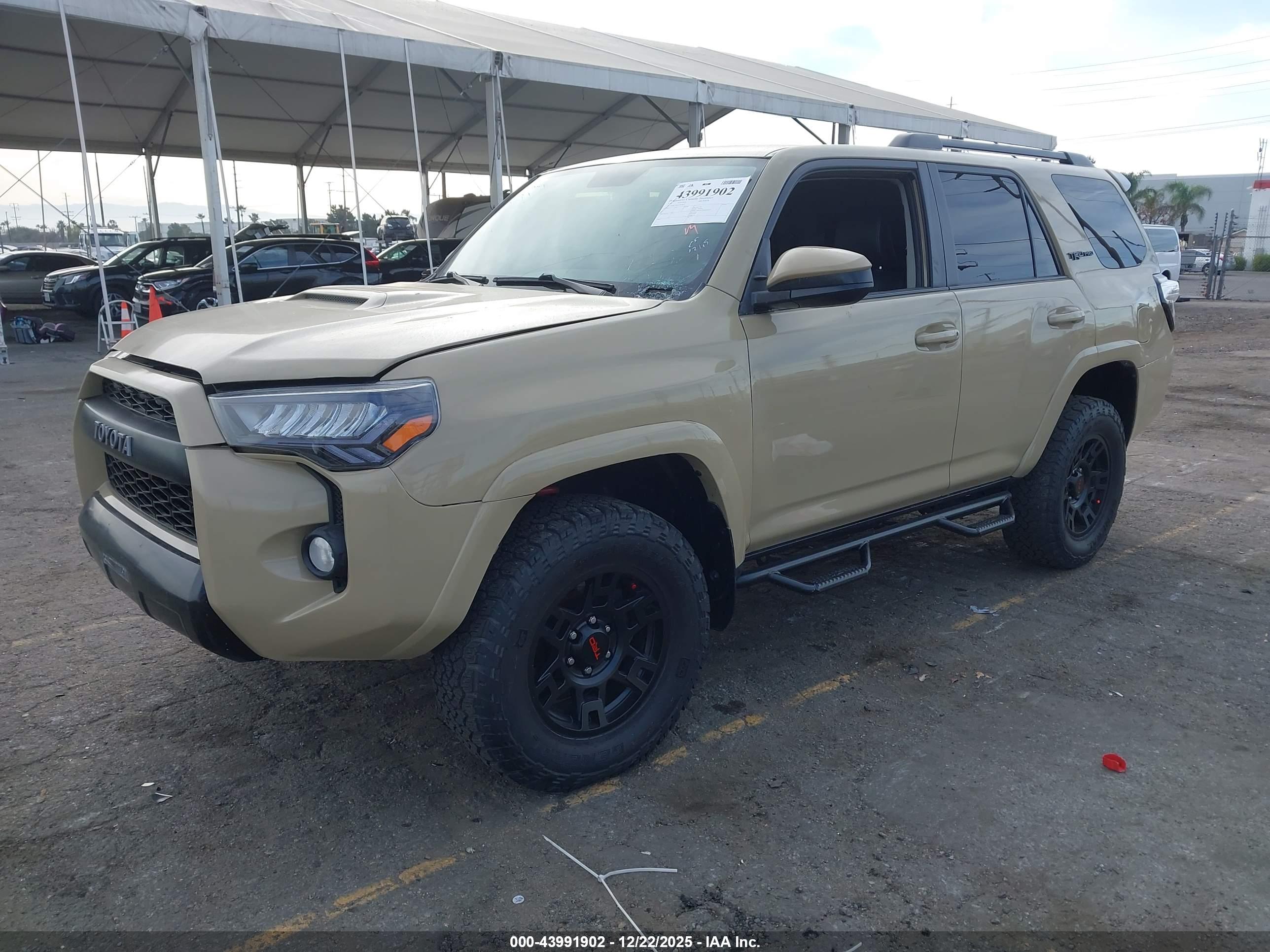 TOYOTA 4RUNNER image 2