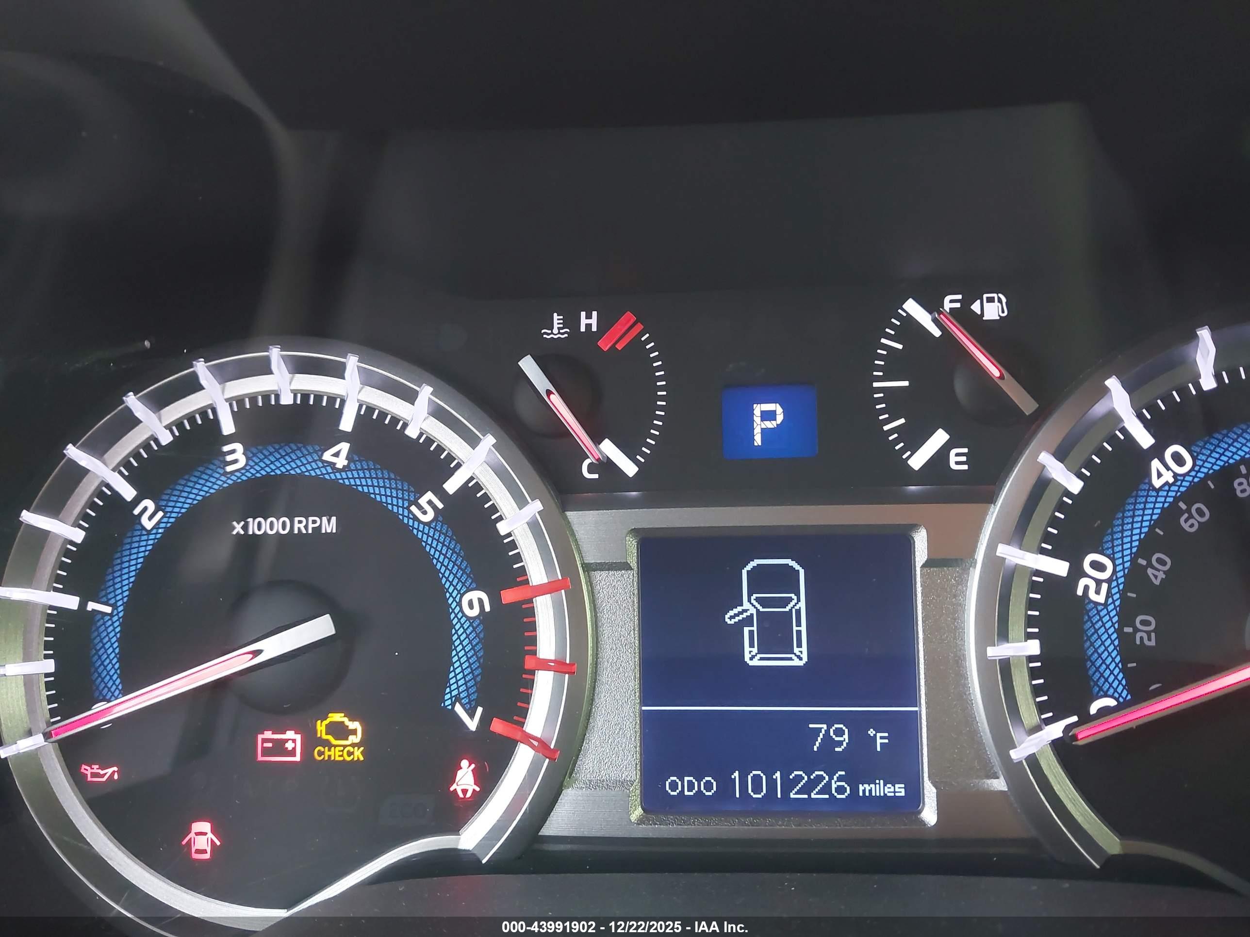 TOYOTA 4RUNNER image 7