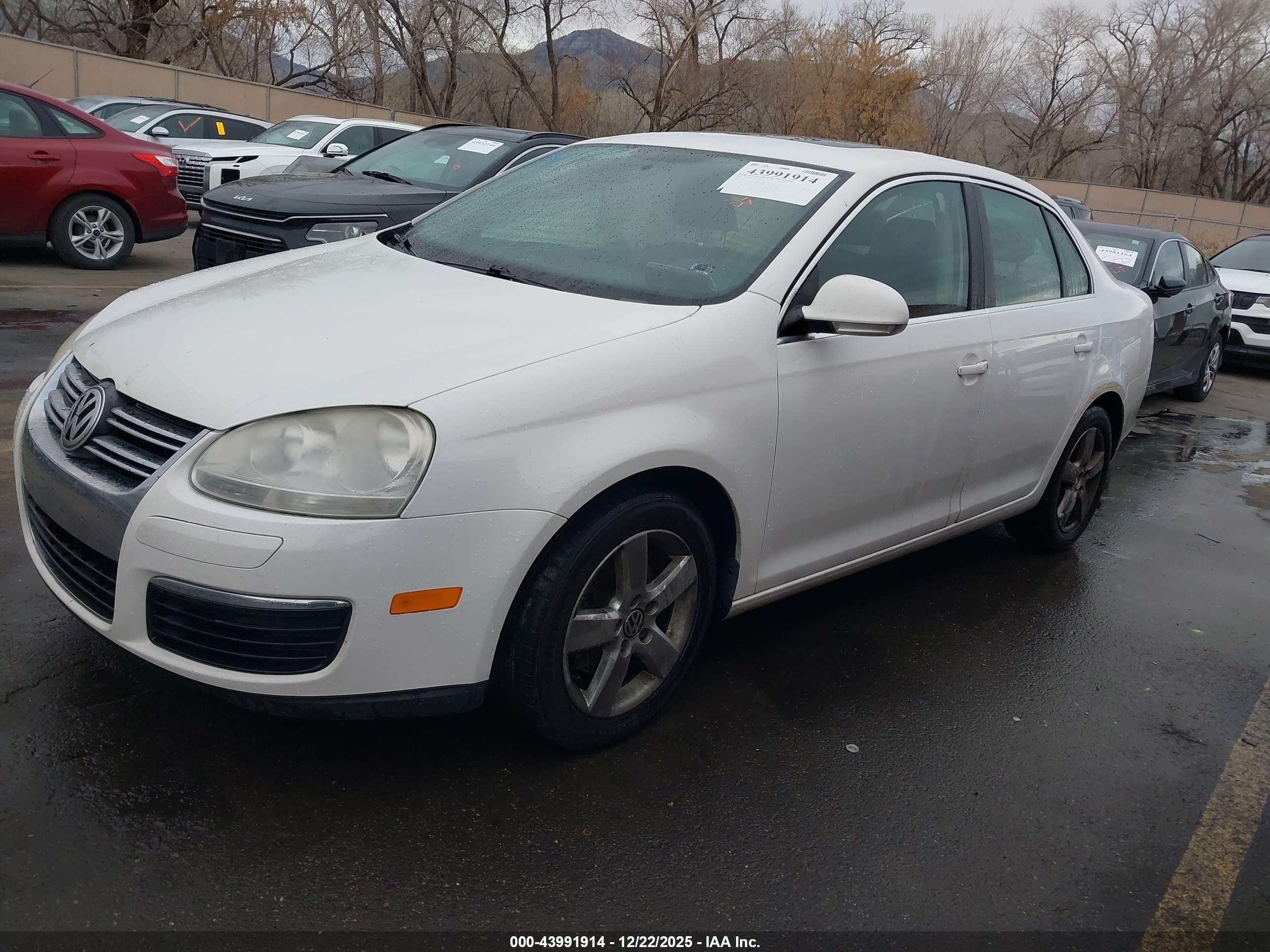 VOLKSWAGEN JETTA image 2