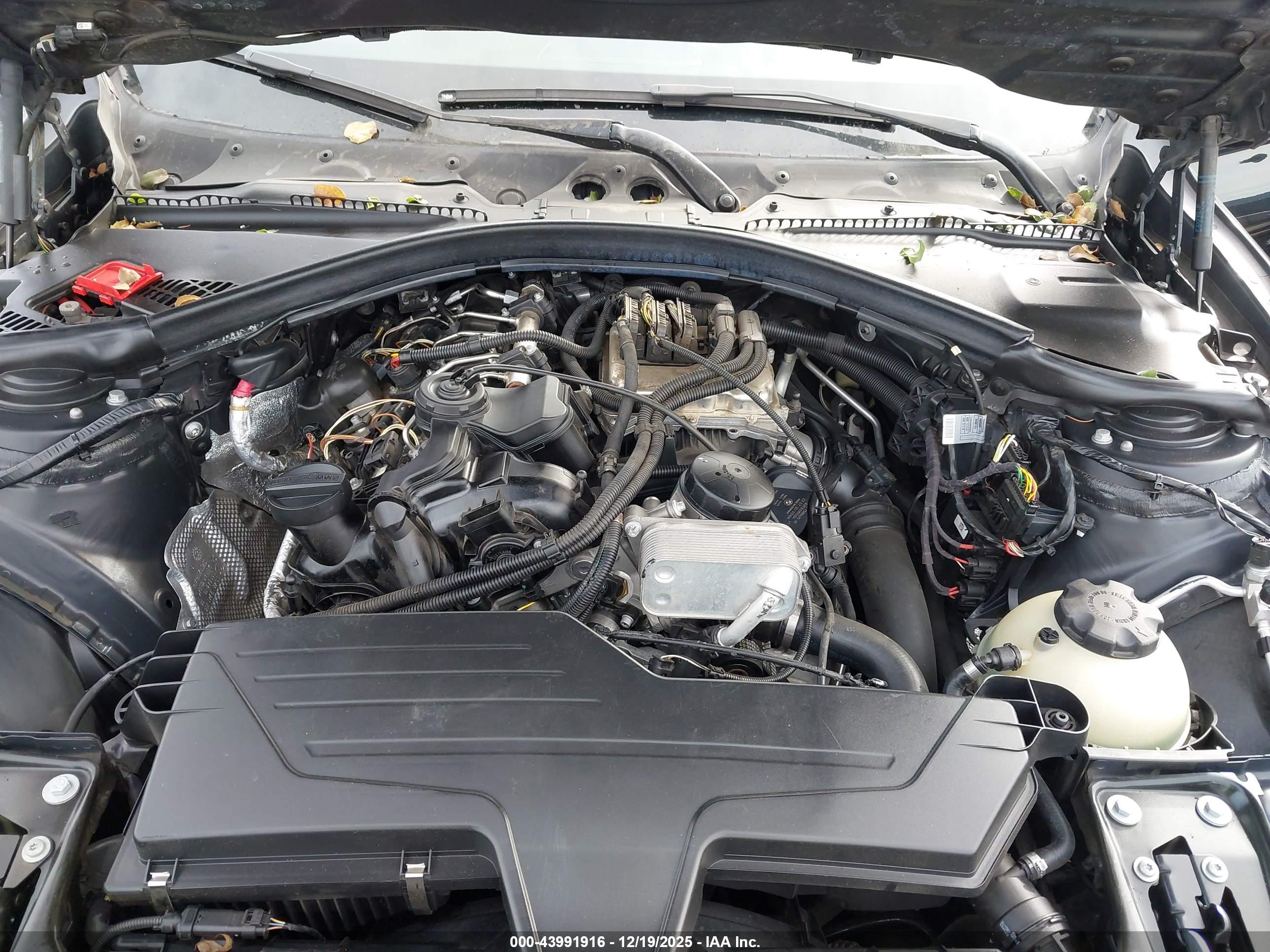 BMW 328I image 10