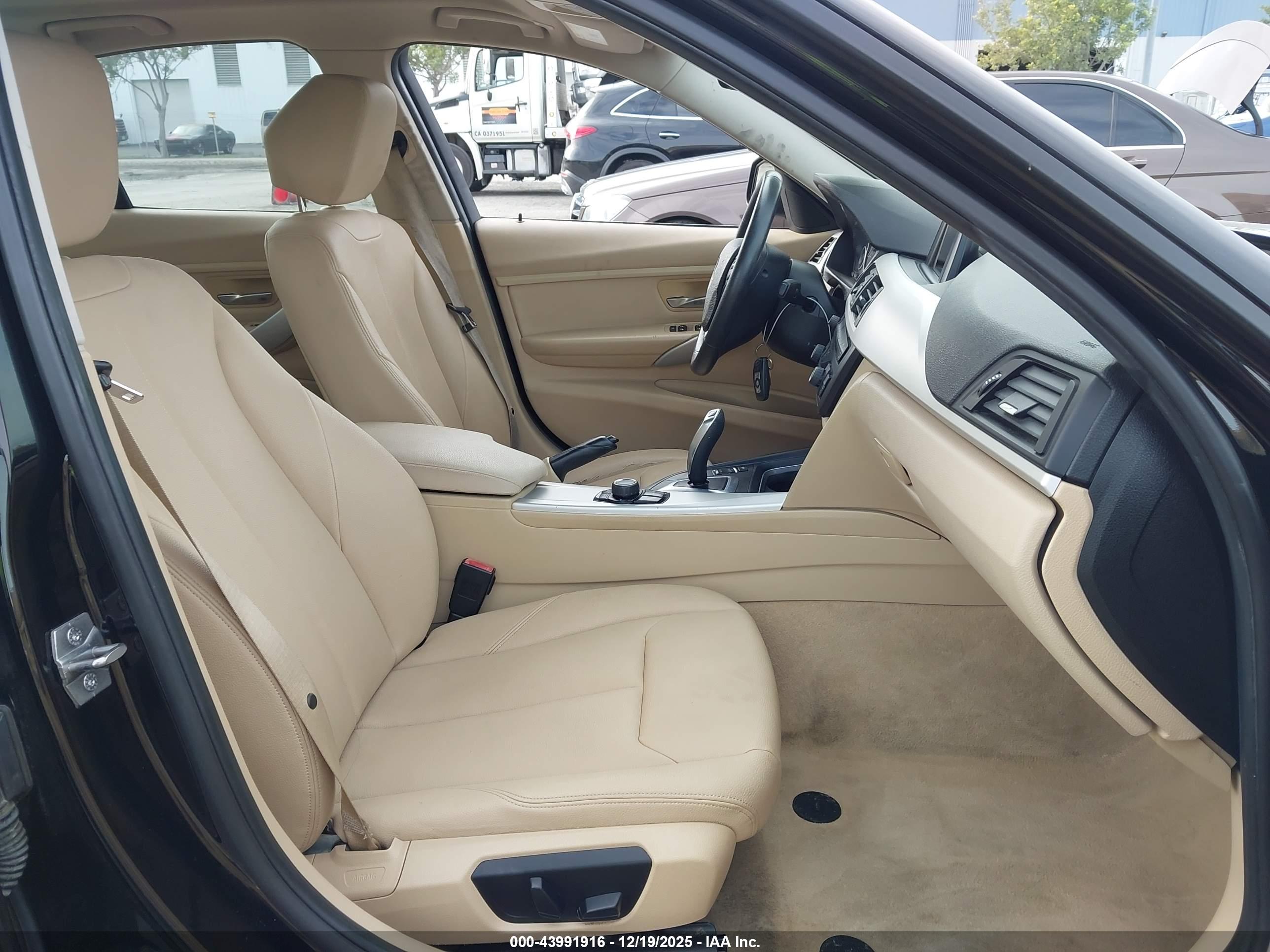 BMW 328I image 5