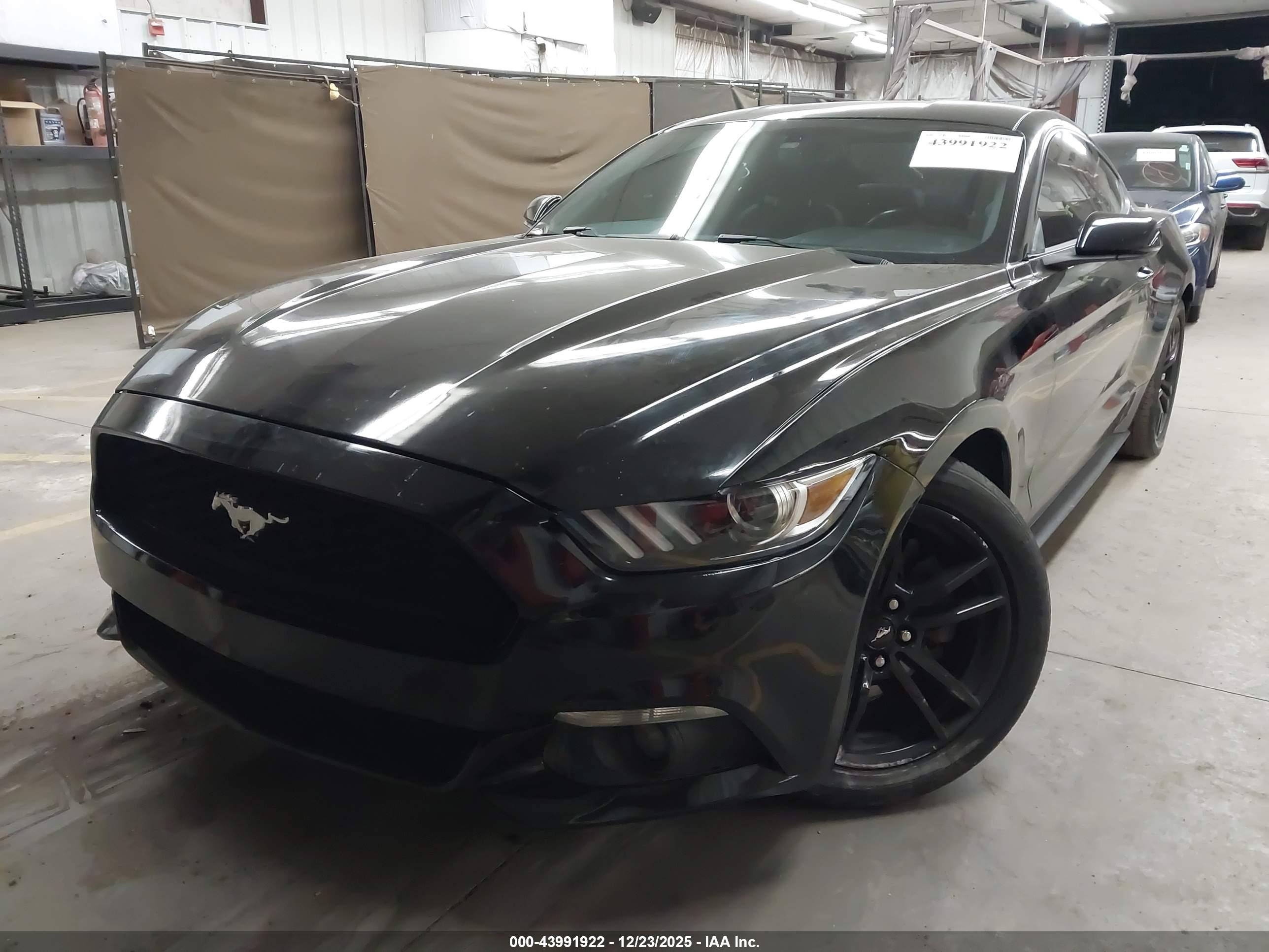 FORD MUSTANG image 2