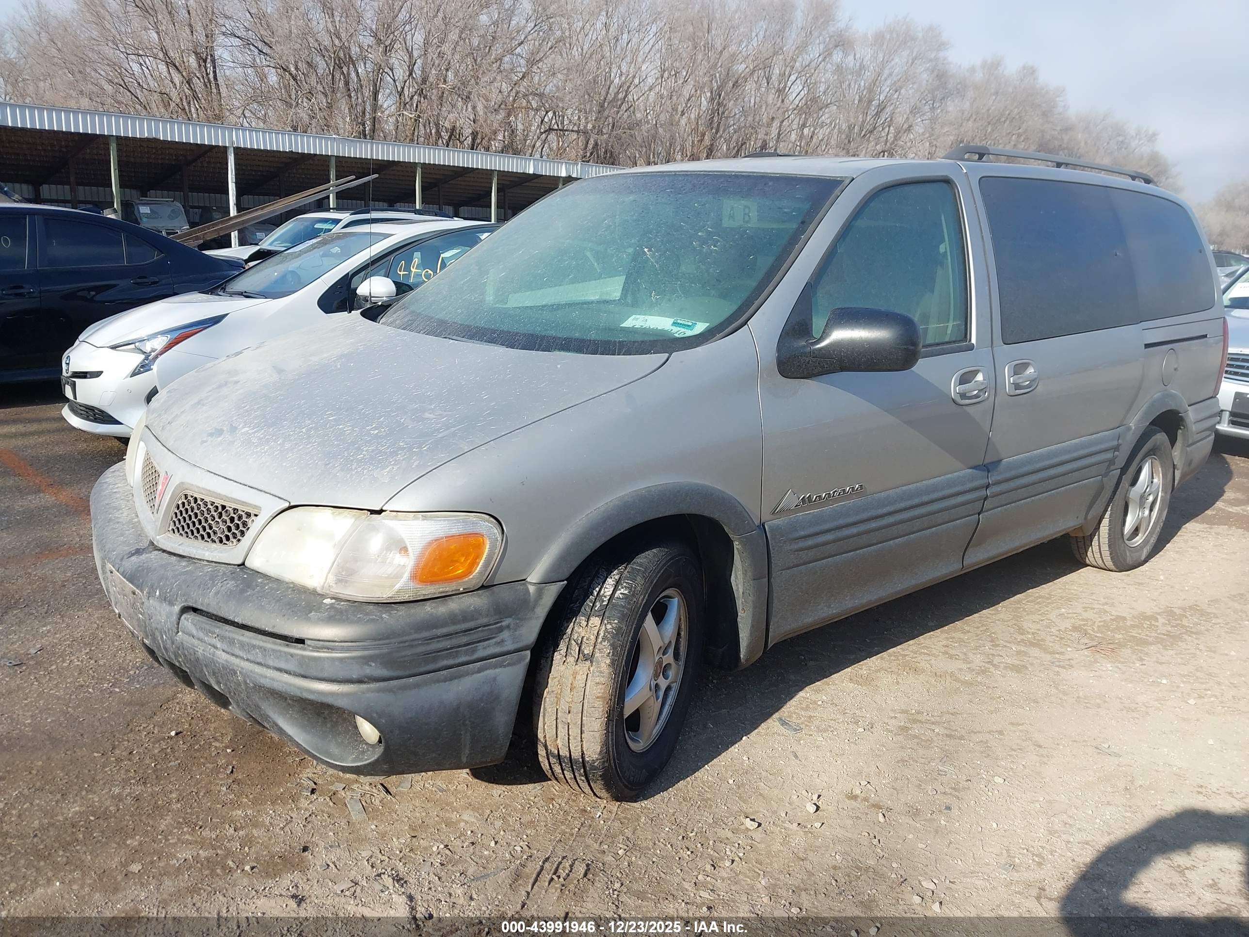 PONTIAC MONTANA image 2