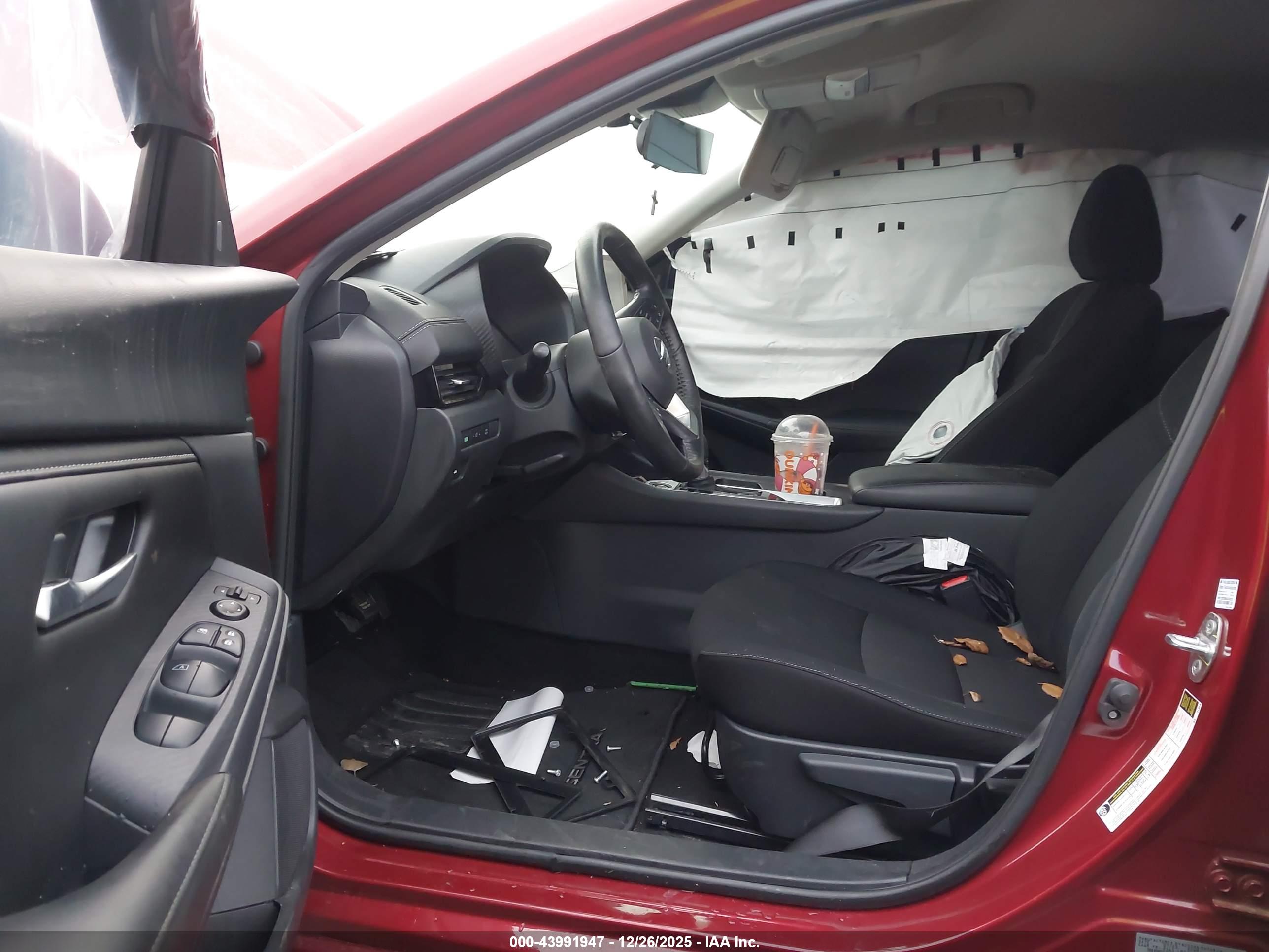 NISSAN SENTRA image 5