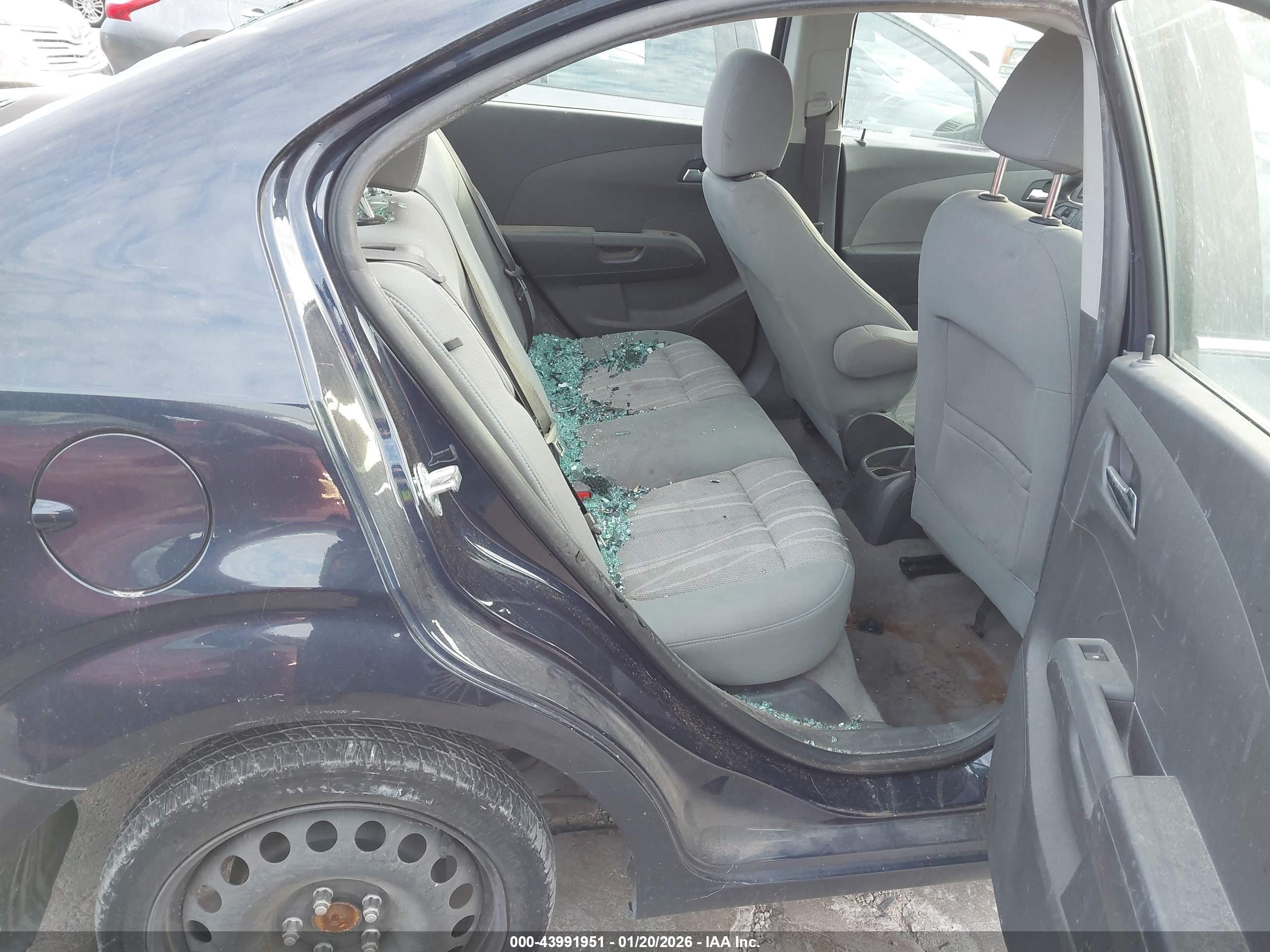 CHEVROLET SONIC image 8