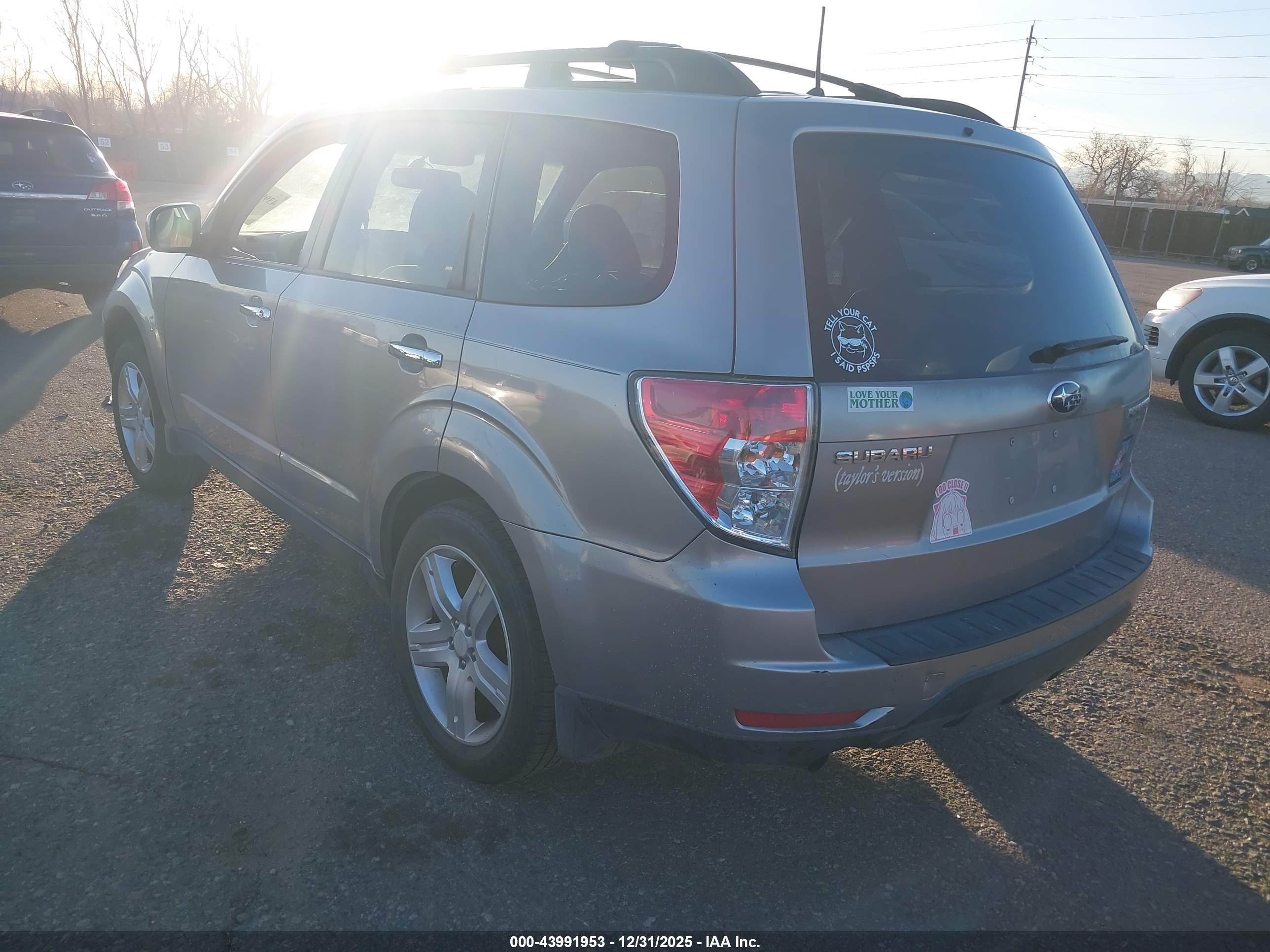 SUBARU FORESTER image 3