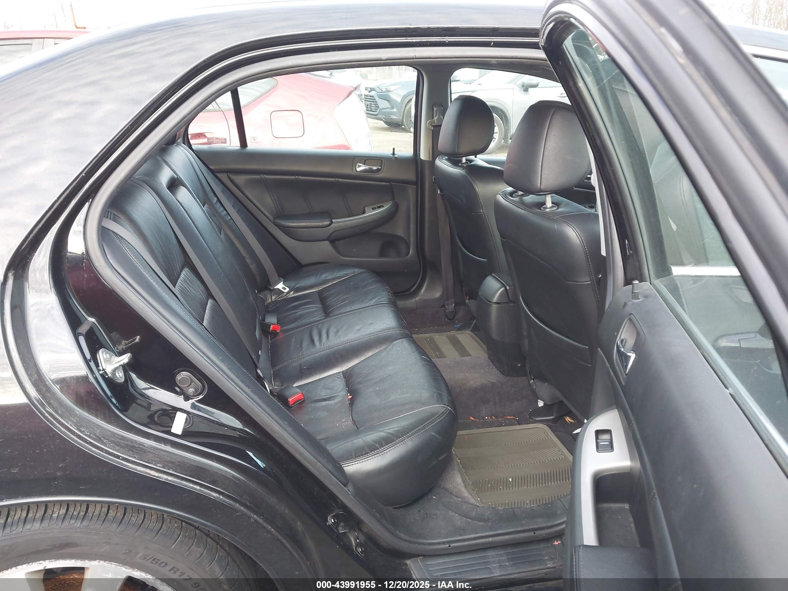 HONDA ACCORD image 8
