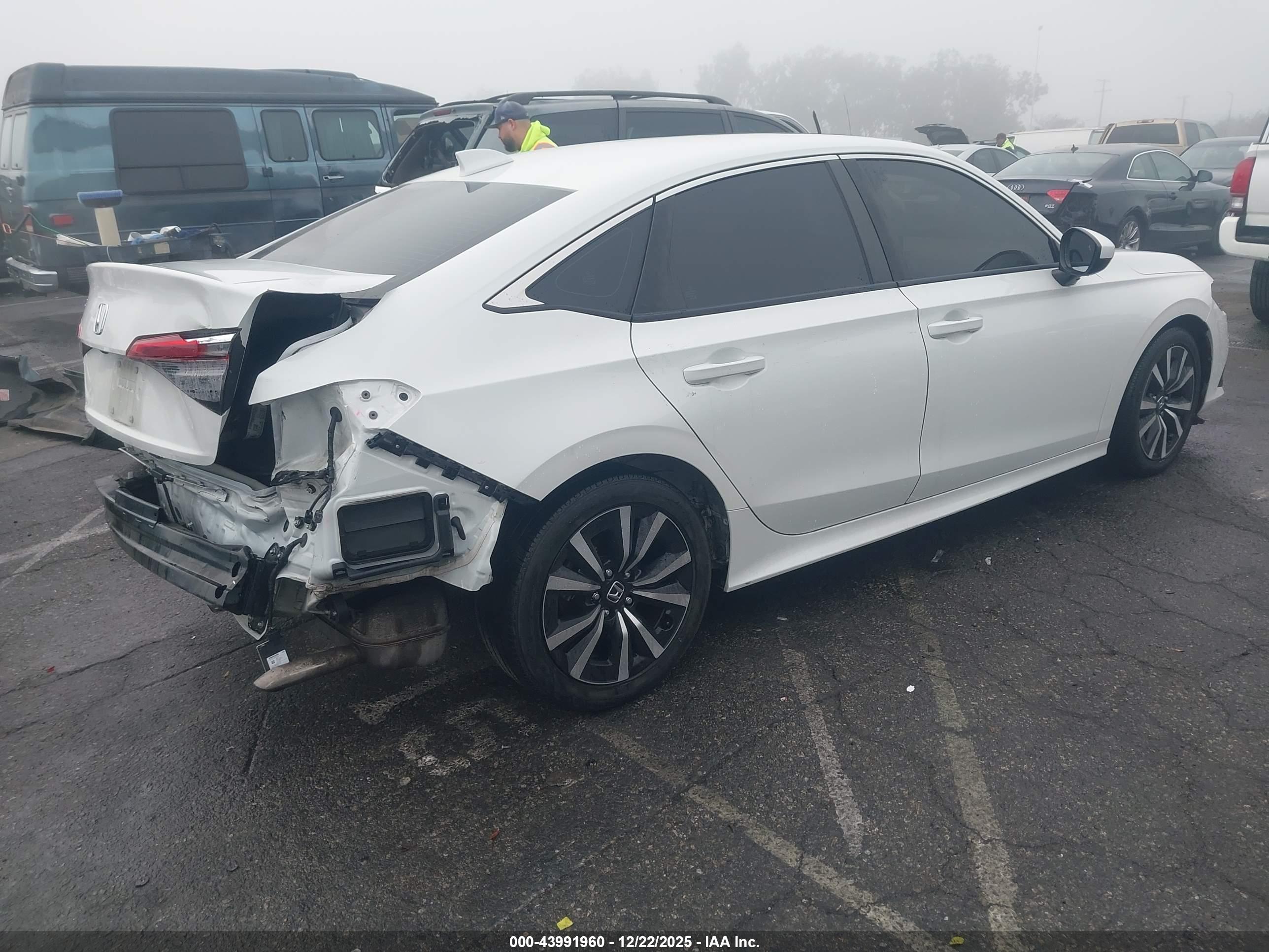 HONDA CIVIC image 4