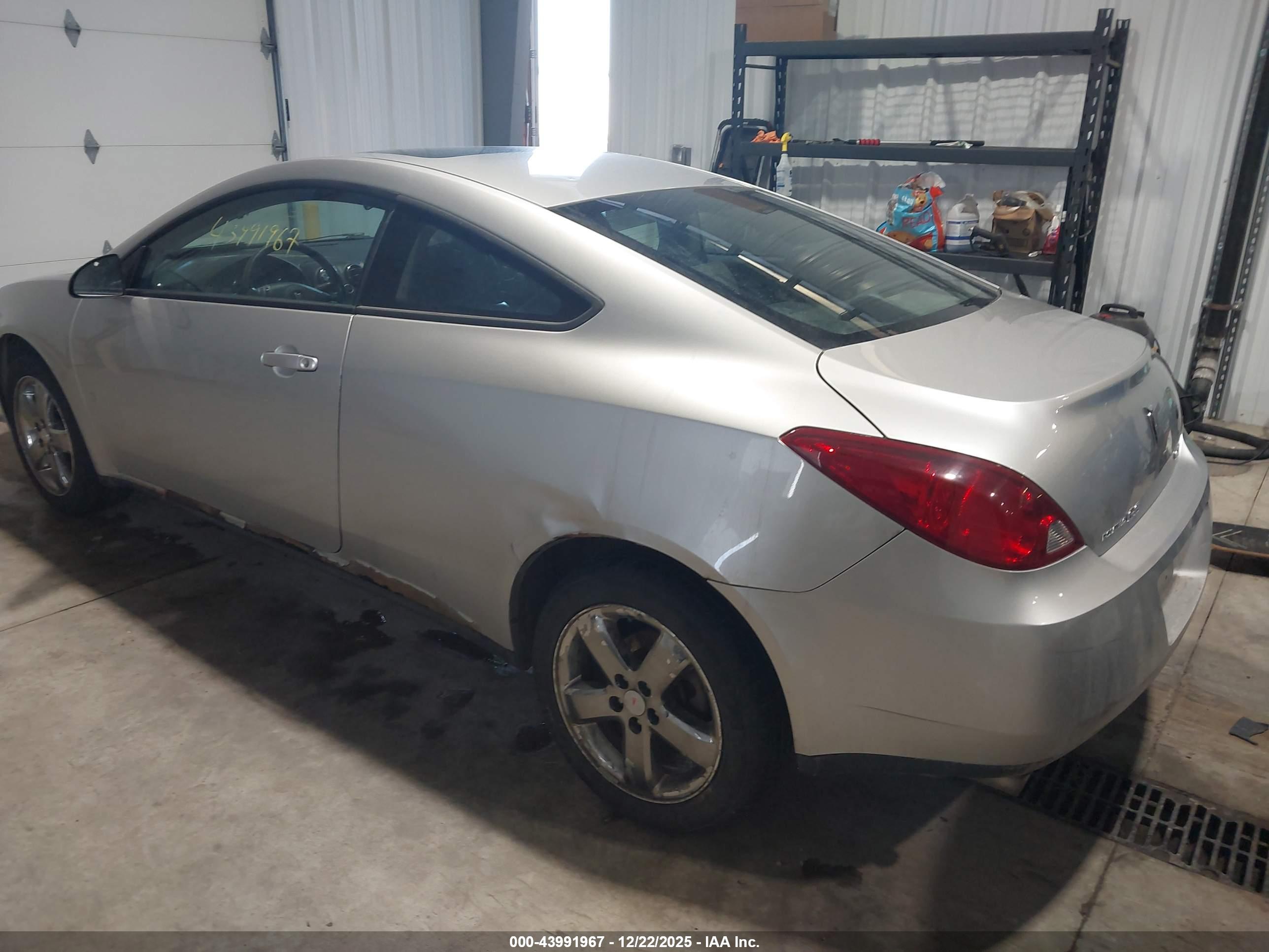 PONTIAC G6 image 3