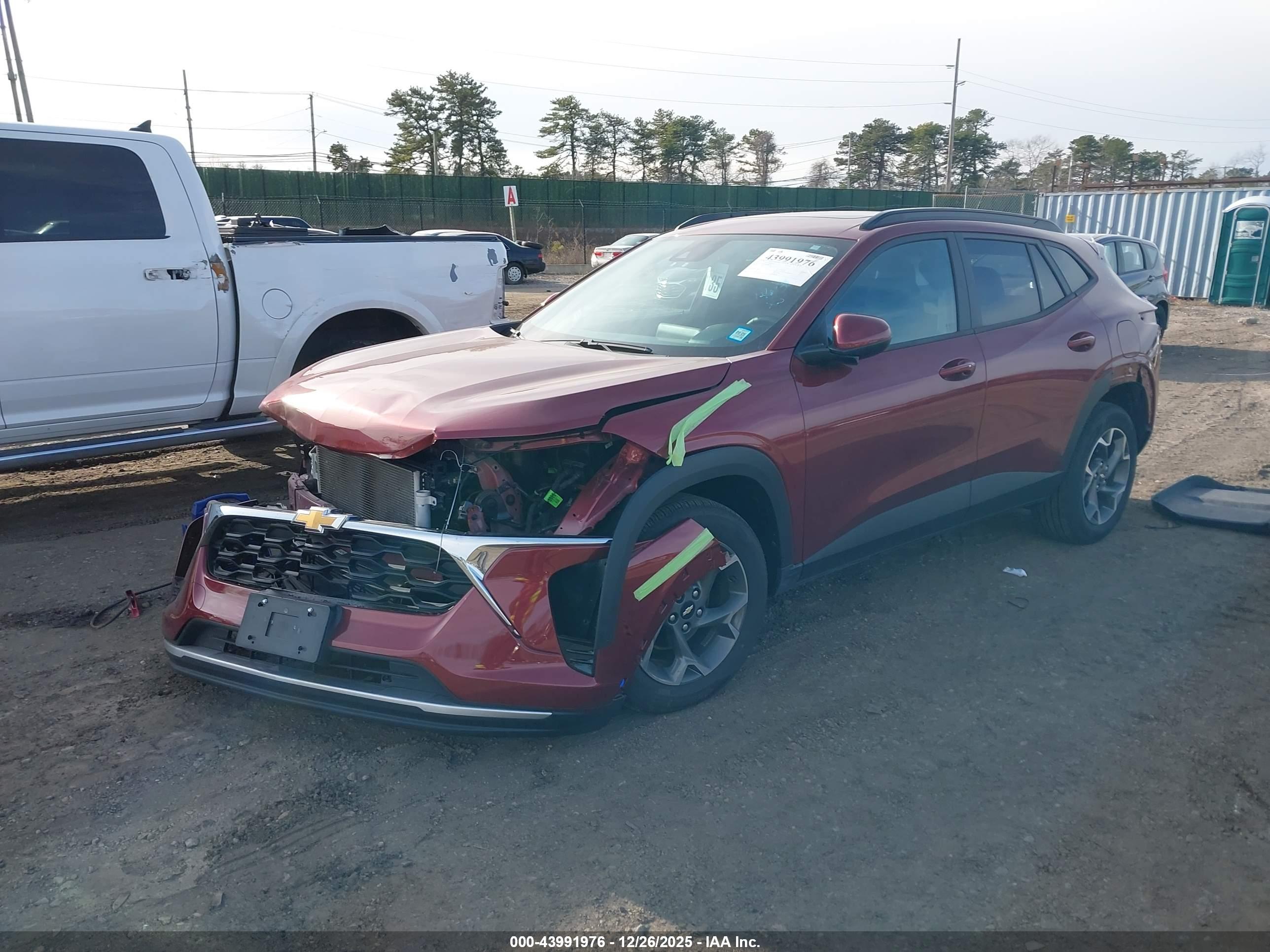 CHEVROLET TRAX image 2