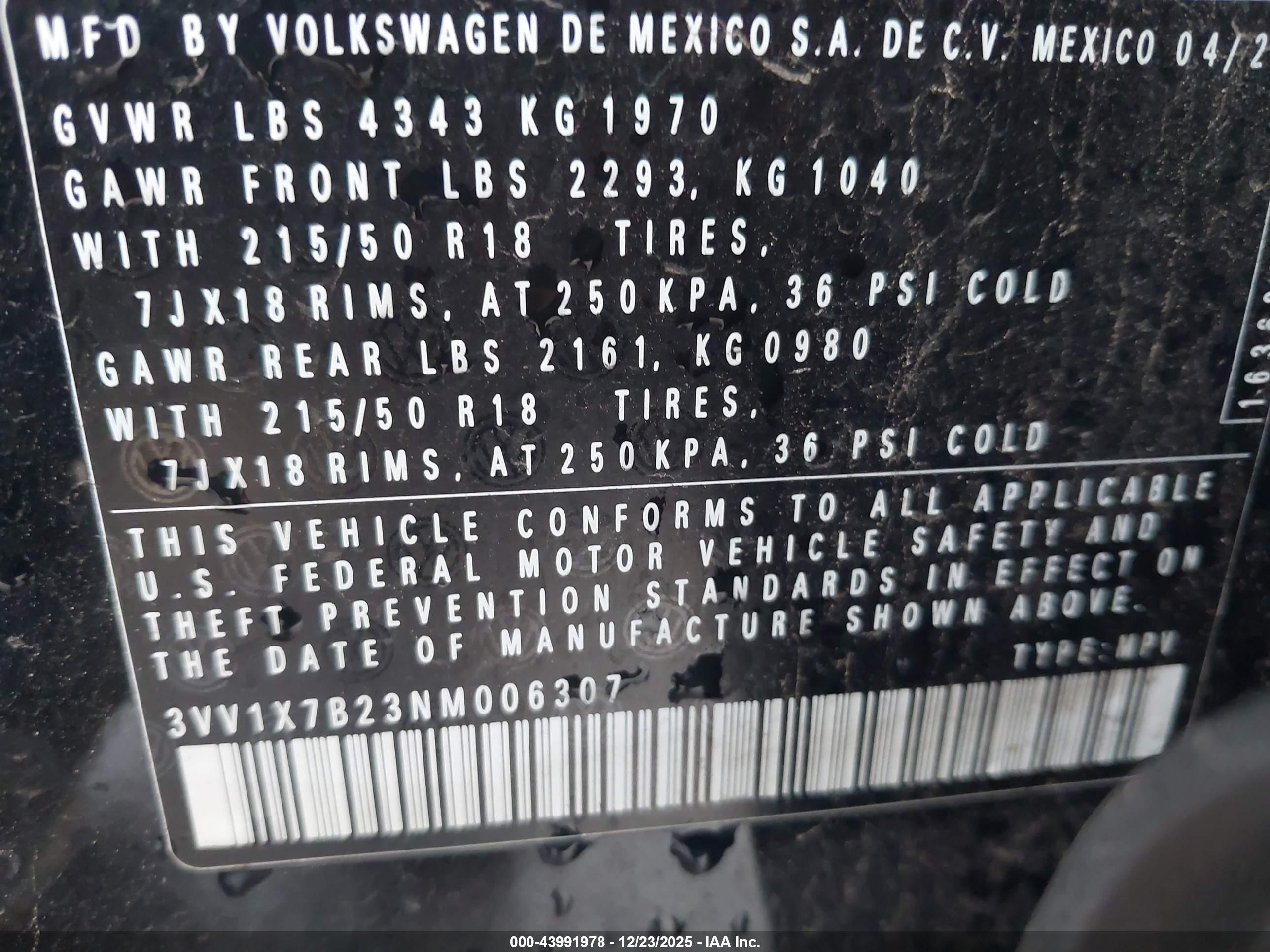 VOLKSWAGEN TAOS image 9