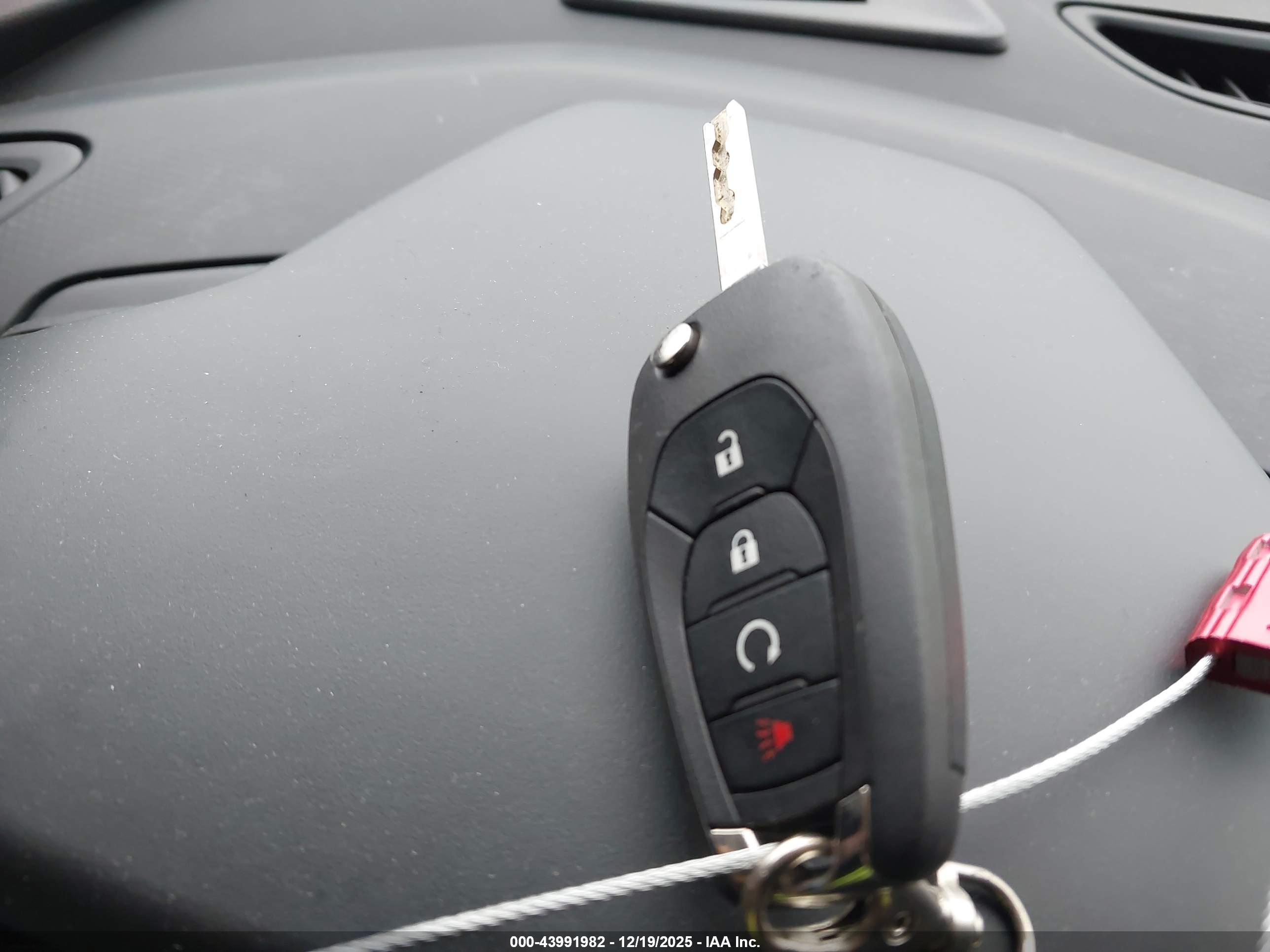 CHEVROLET TRAX image 11