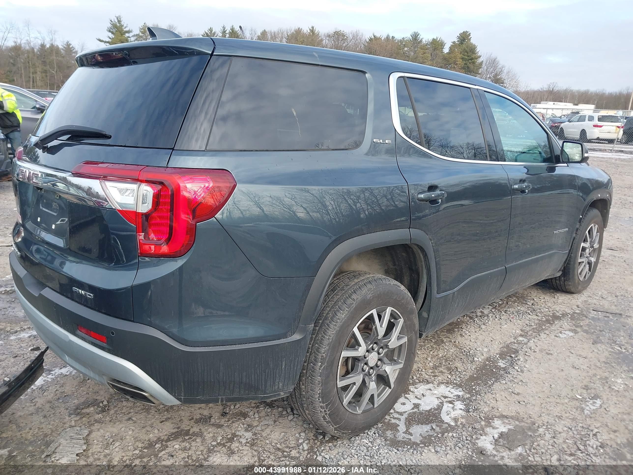 GMC ACADIA image 4