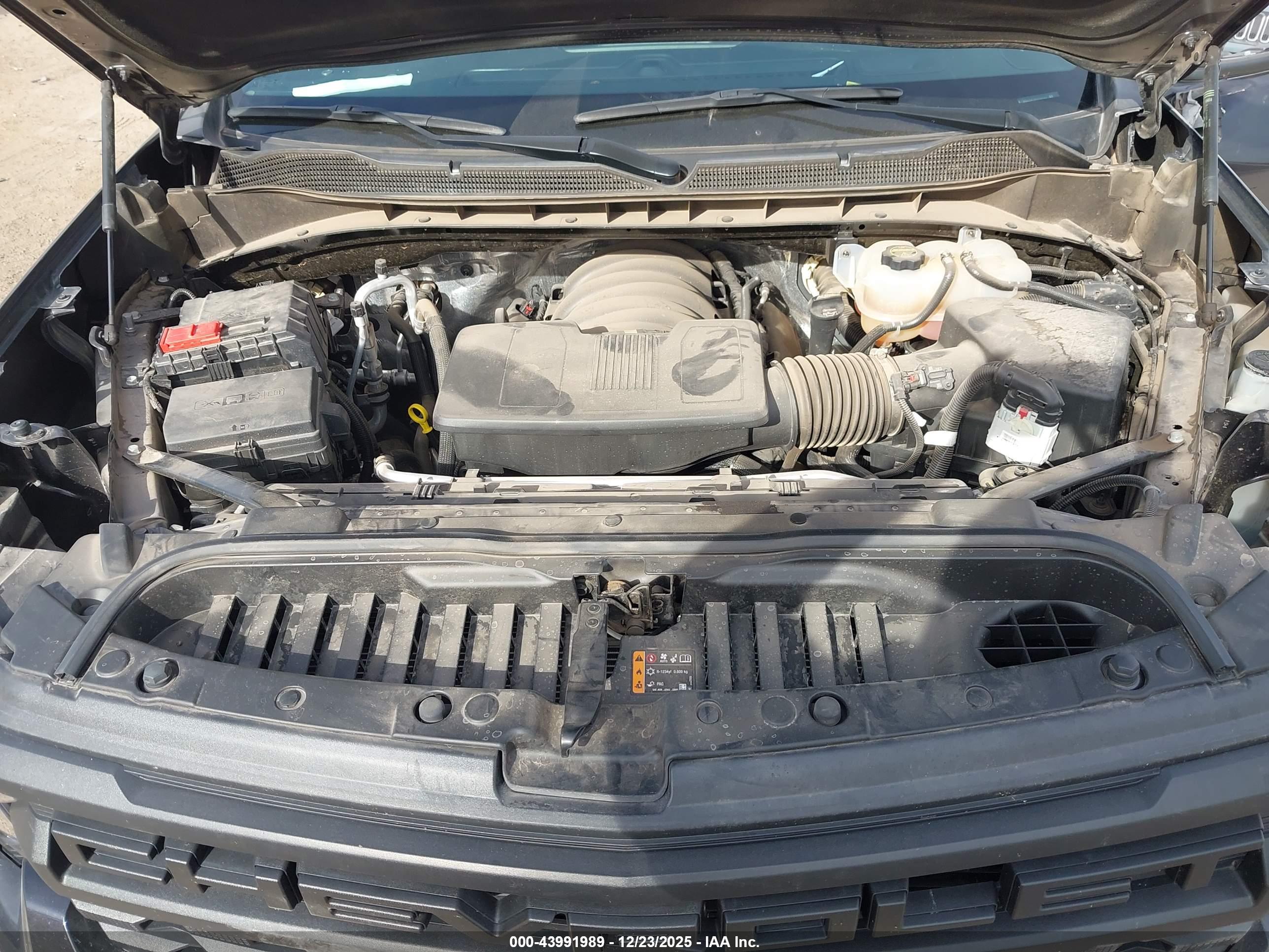 CHEVROLET SILVERADO image 10