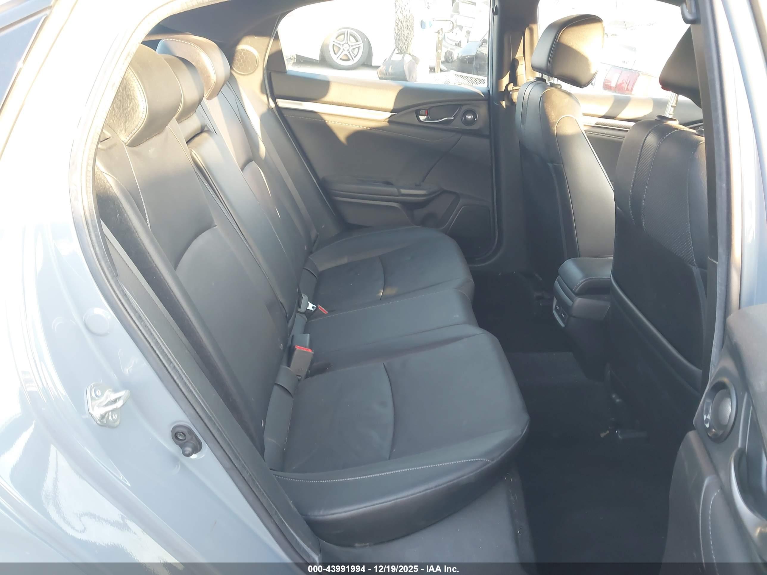 HONDA CIVIC image 8
