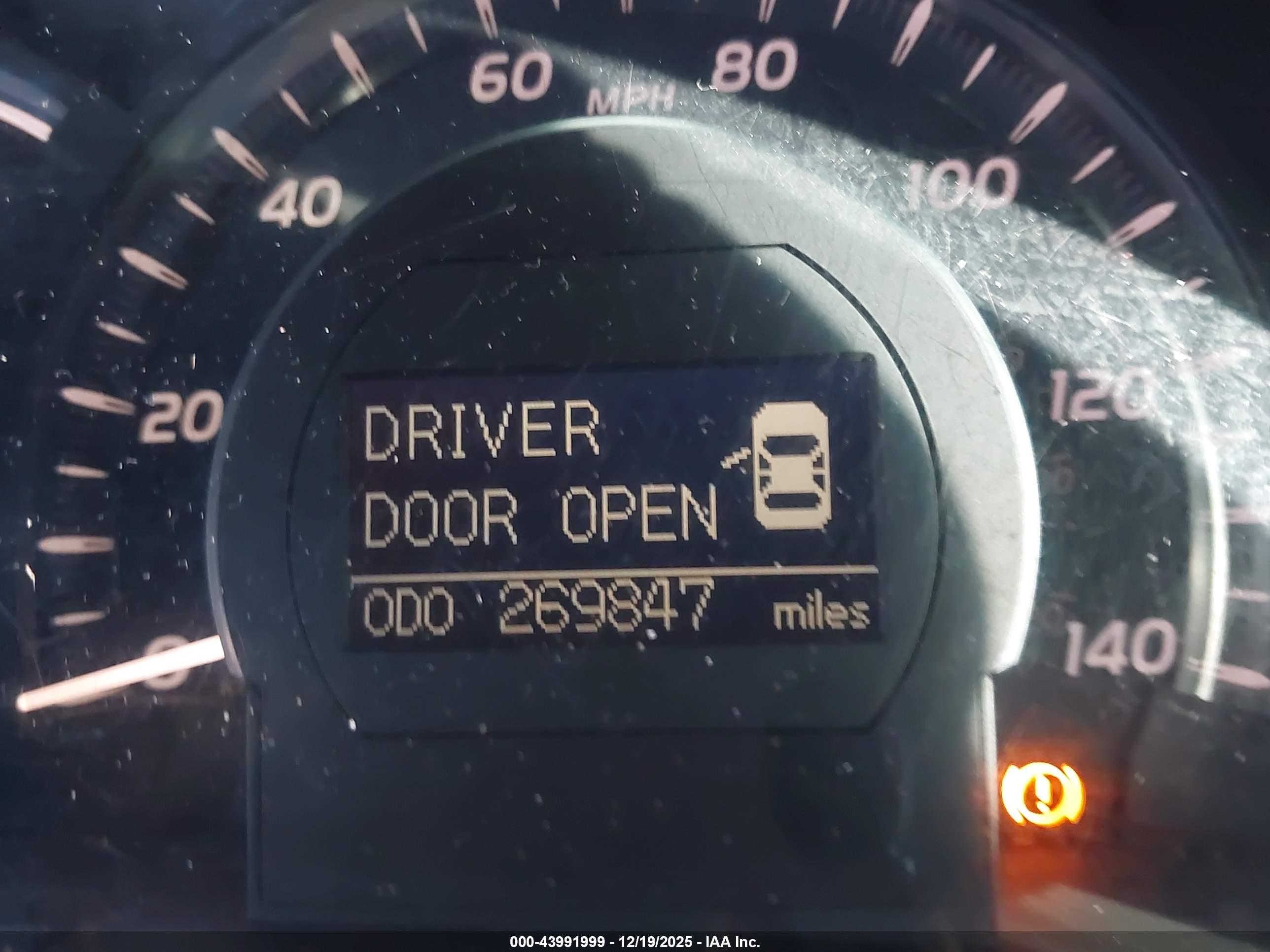 TOYOTA CAMRY image 7