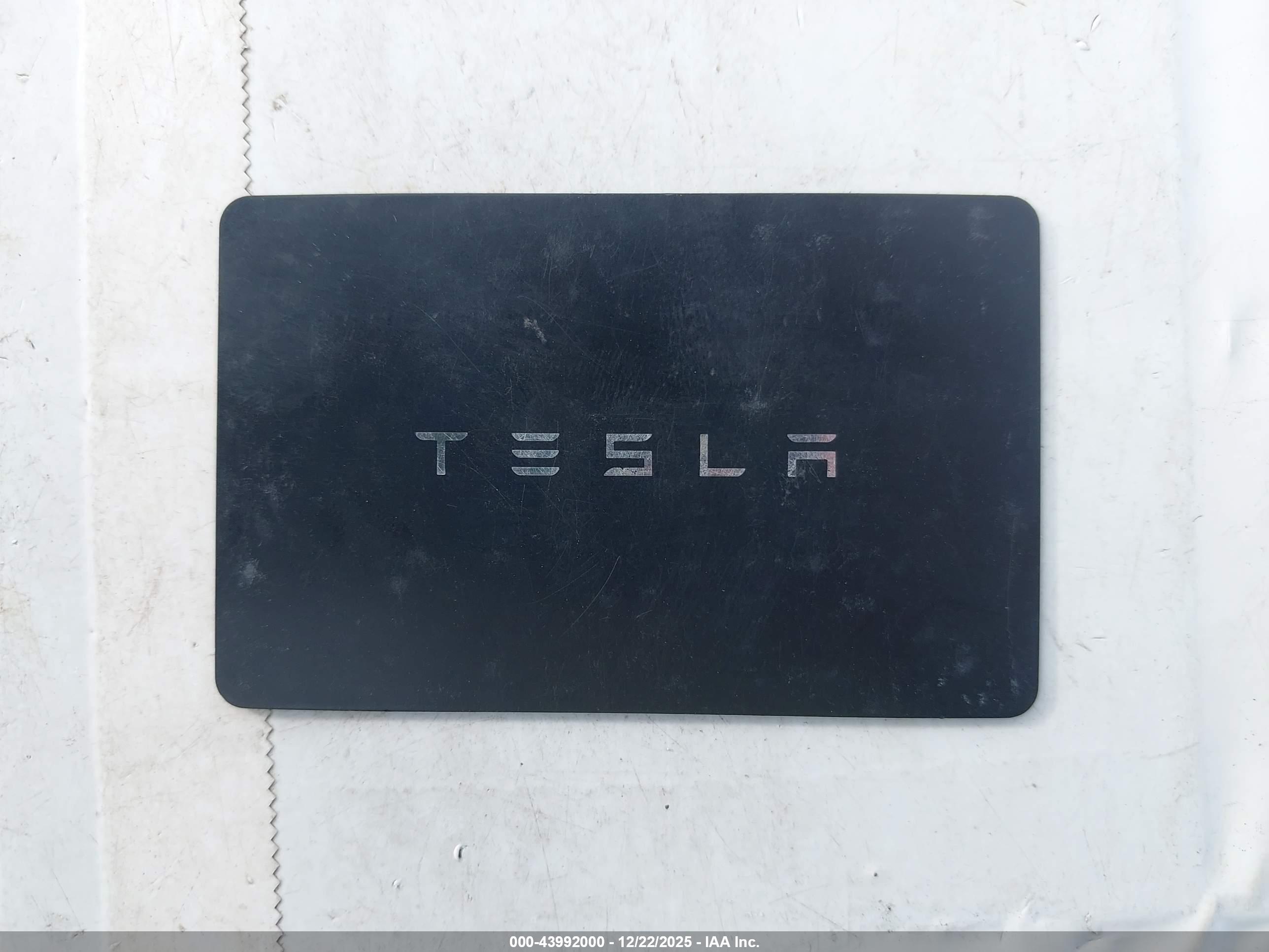 TESLA MODEL image 11