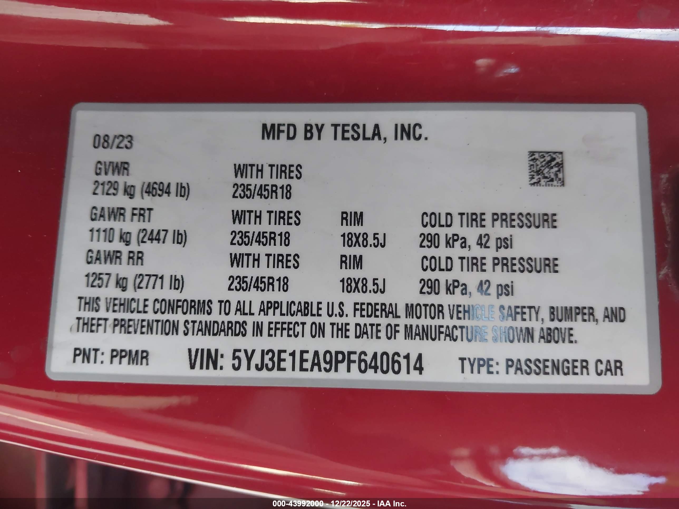TESLA MODEL image 9