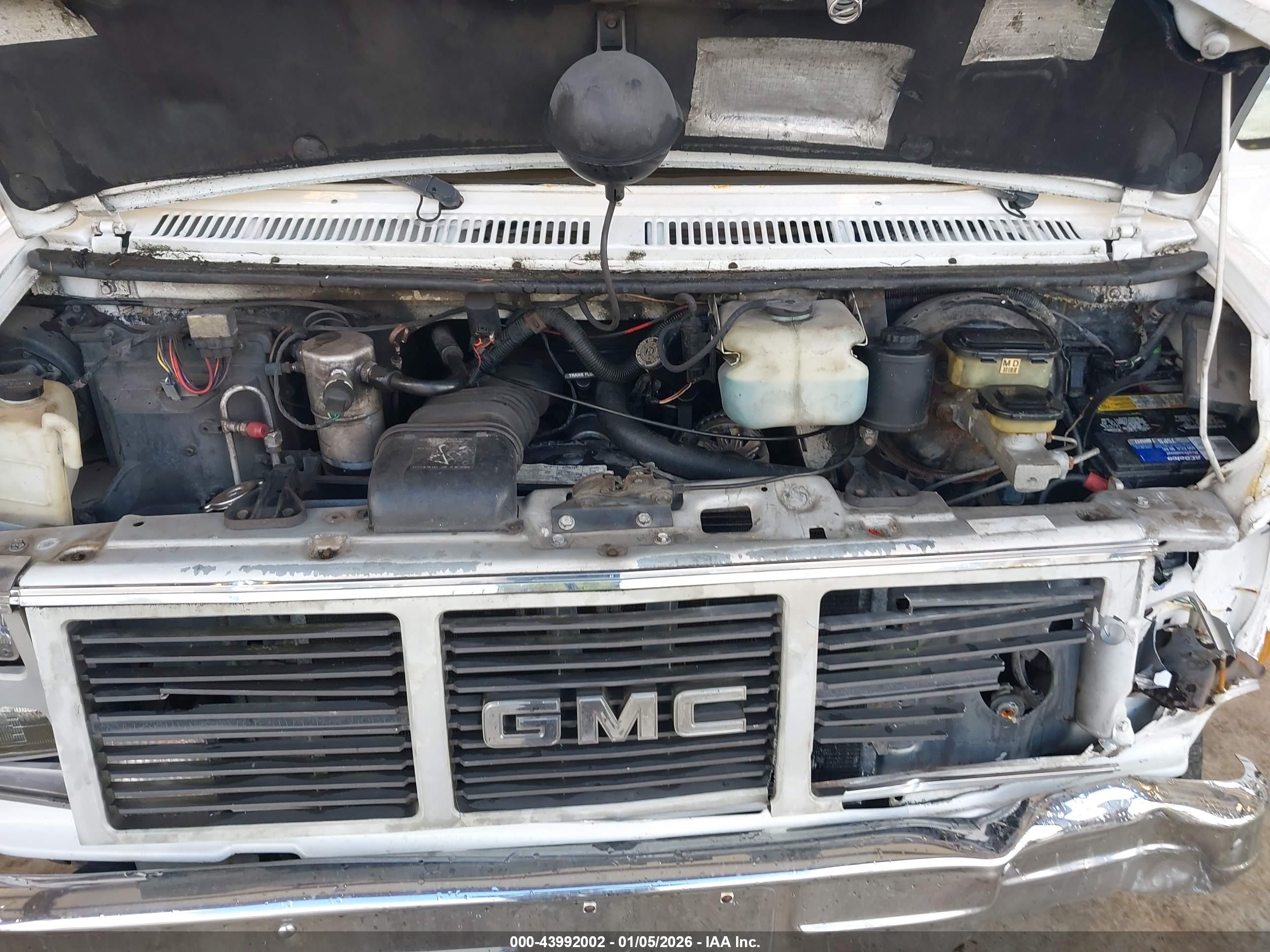 GMC VANDURA image 10