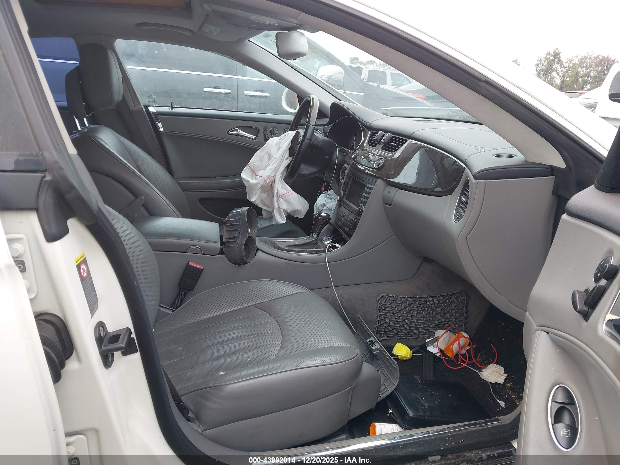 MERCEDES-BENZ CLS image 5