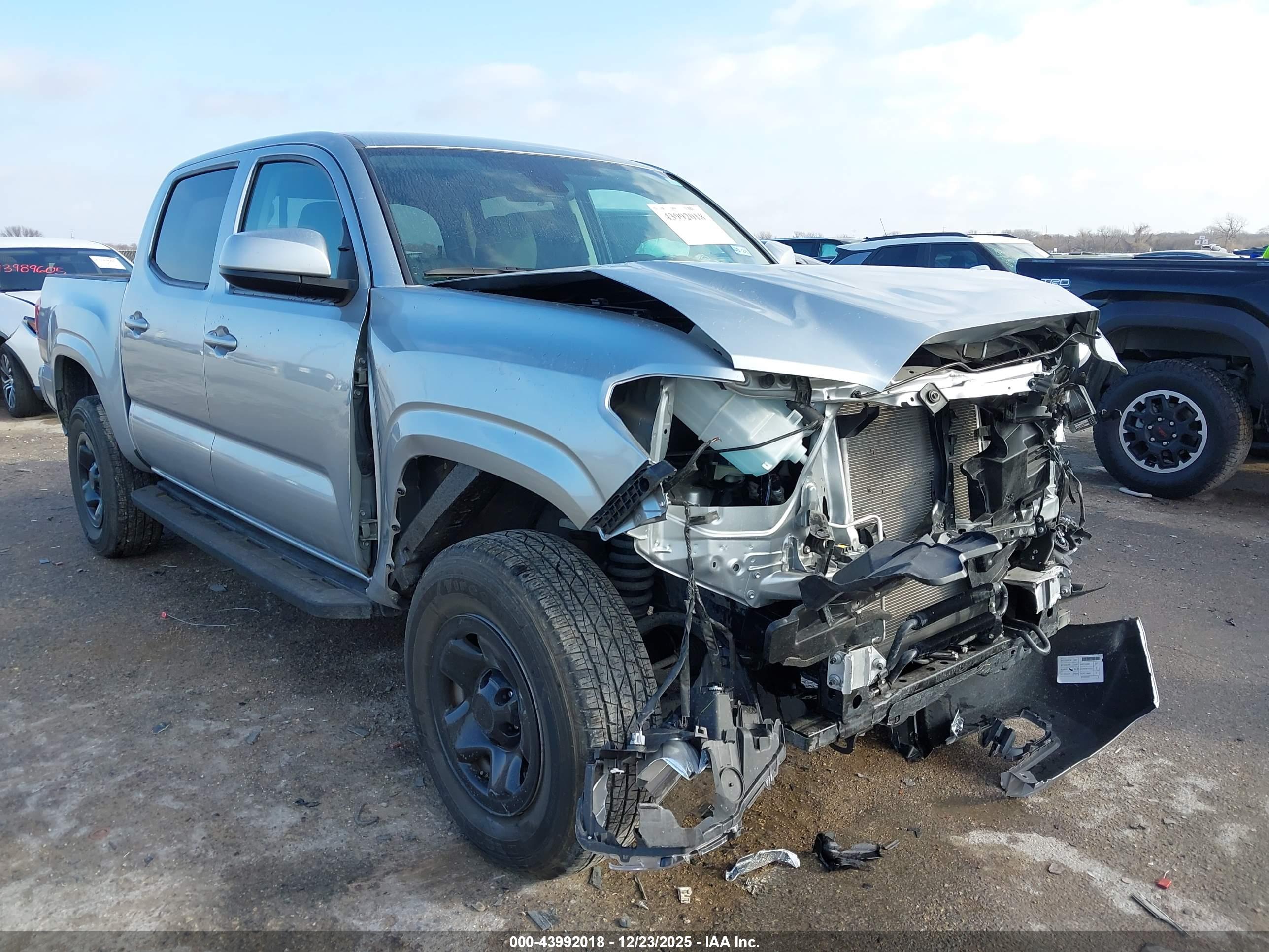 TOYOTA TACOMA image 6