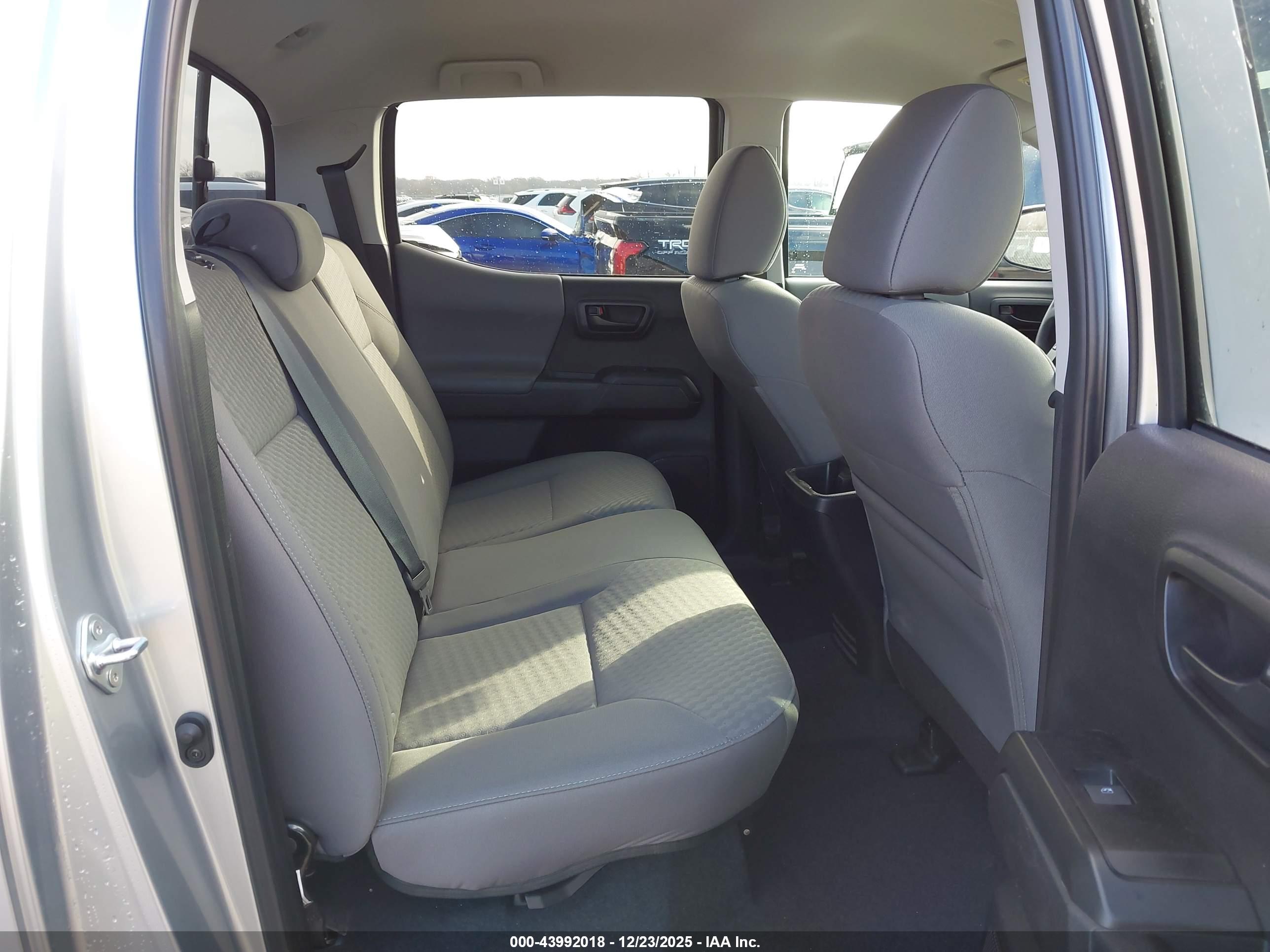 TOYOTA TACOMA image 8