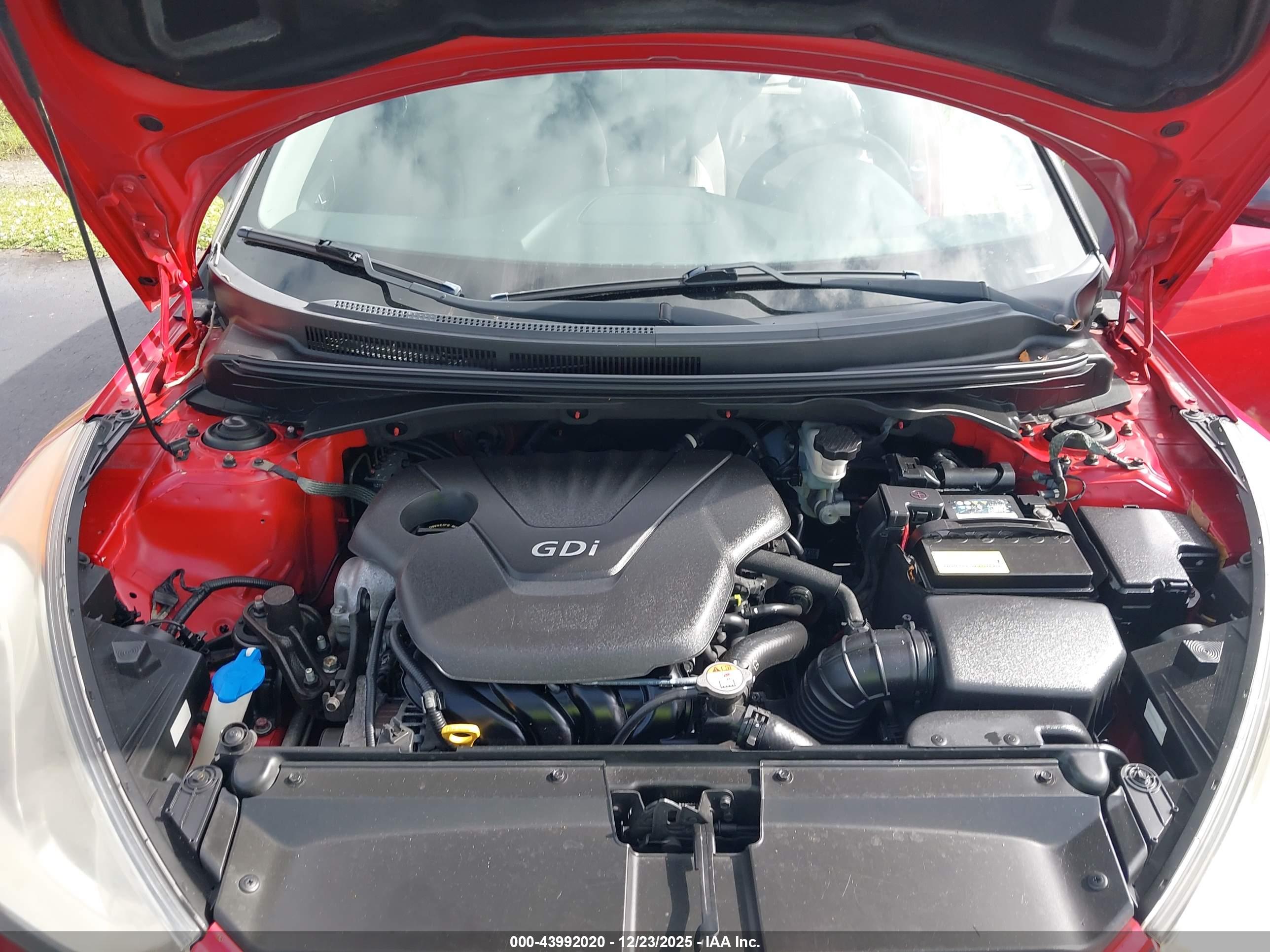 HYUNDAI VELOSTER image 10