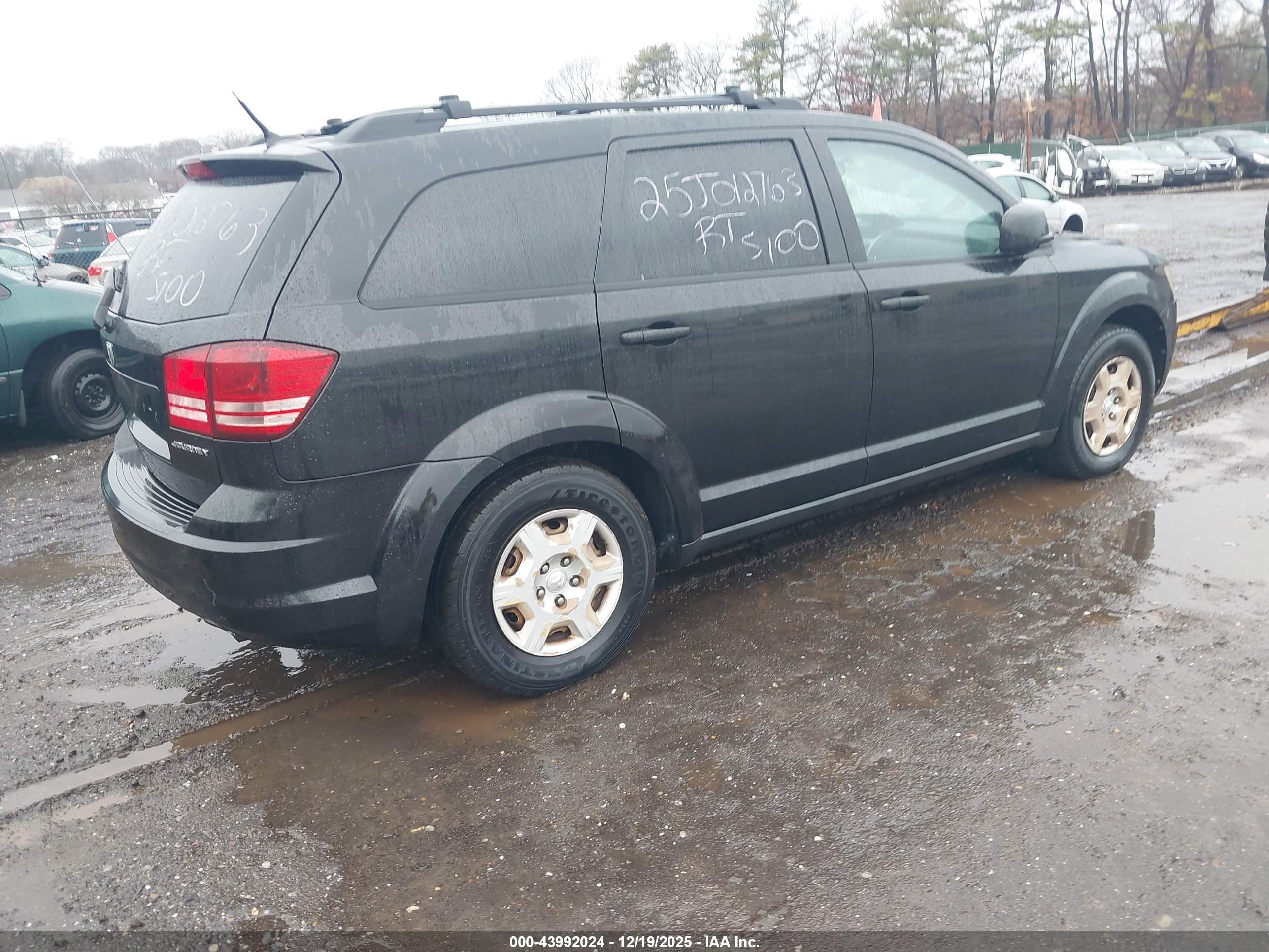 DODGE JOURNEY image 4