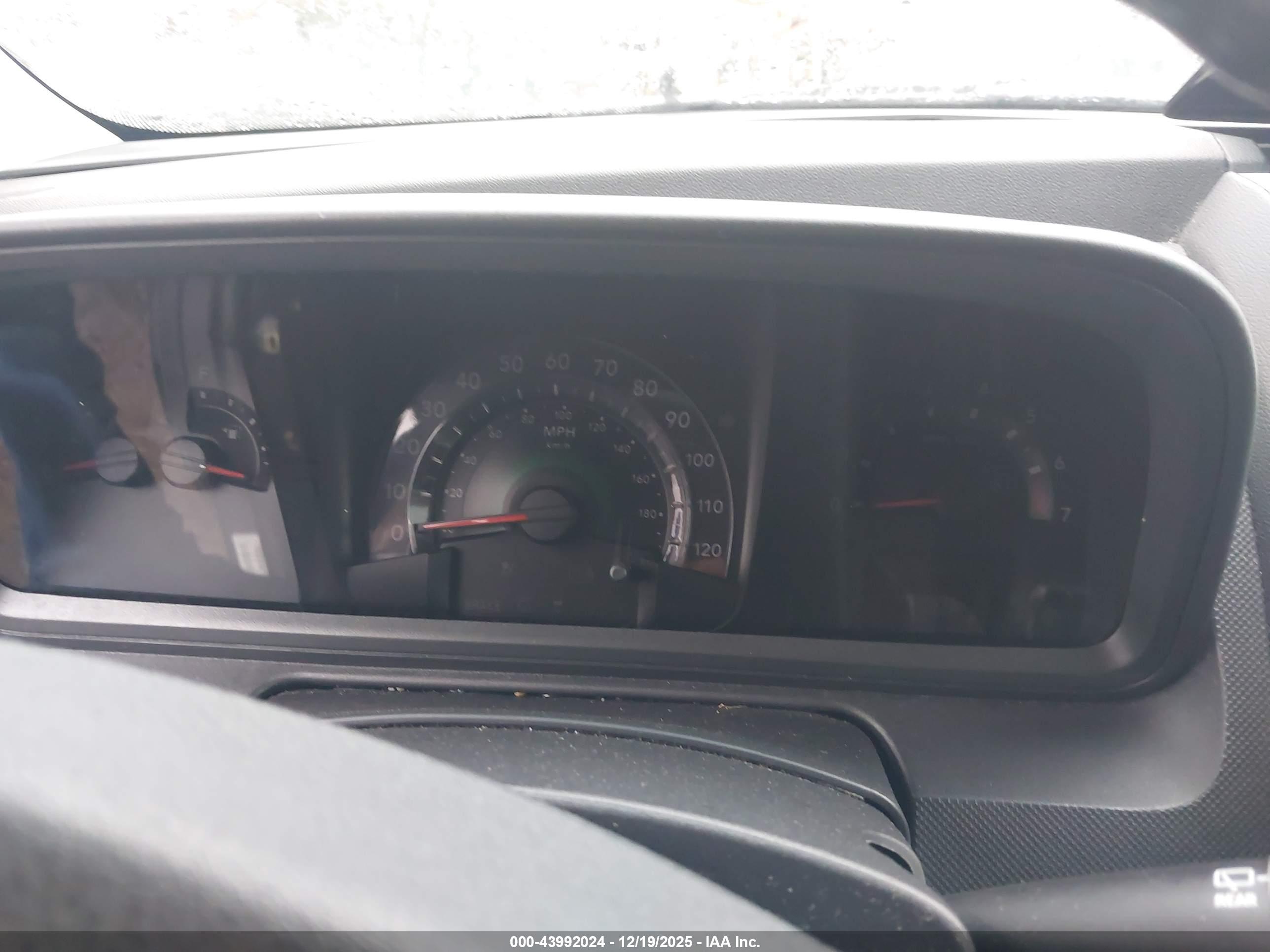 DODGE JOURNEY image 7