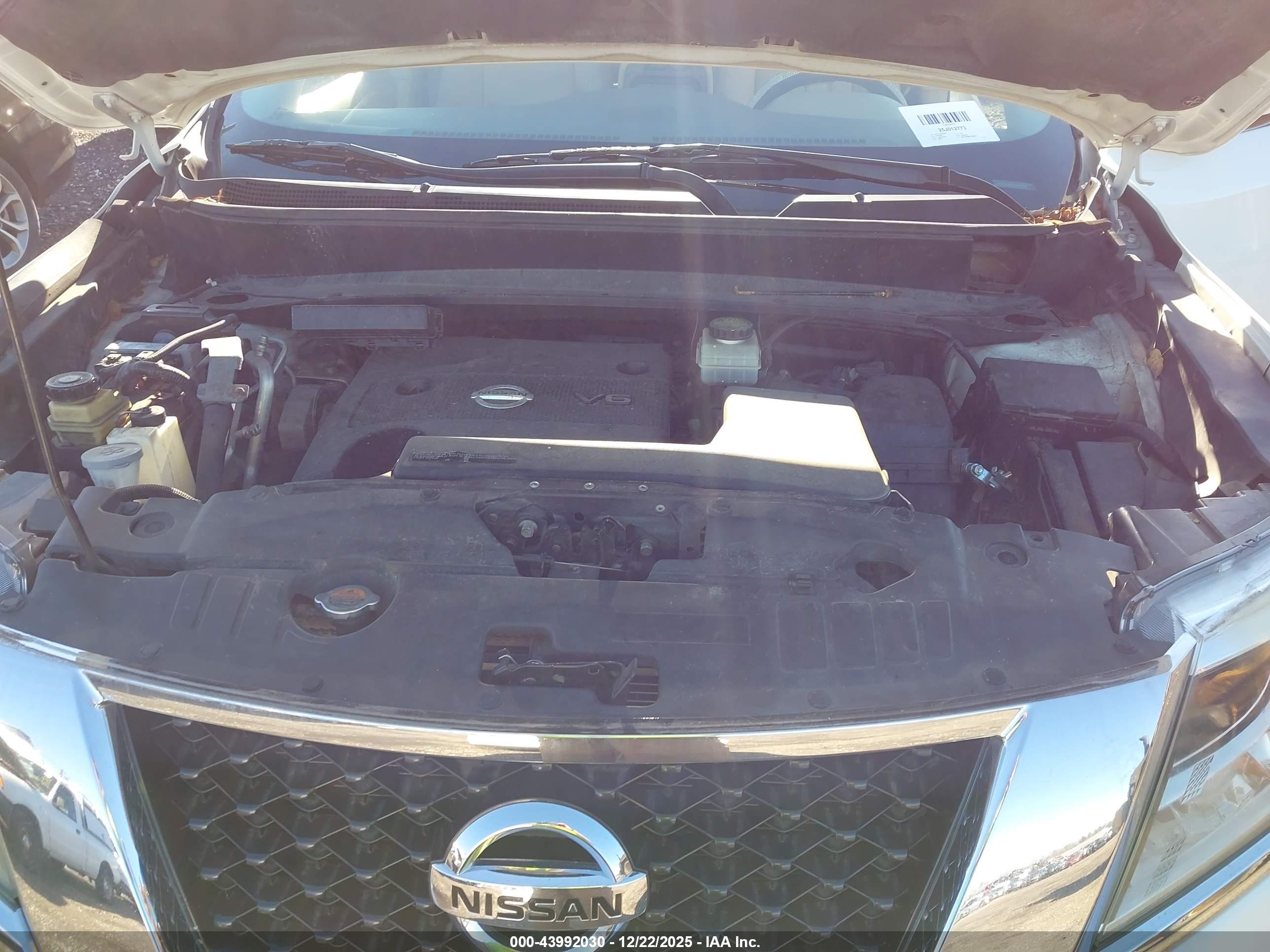 NISSAN PATHFINDER image 10